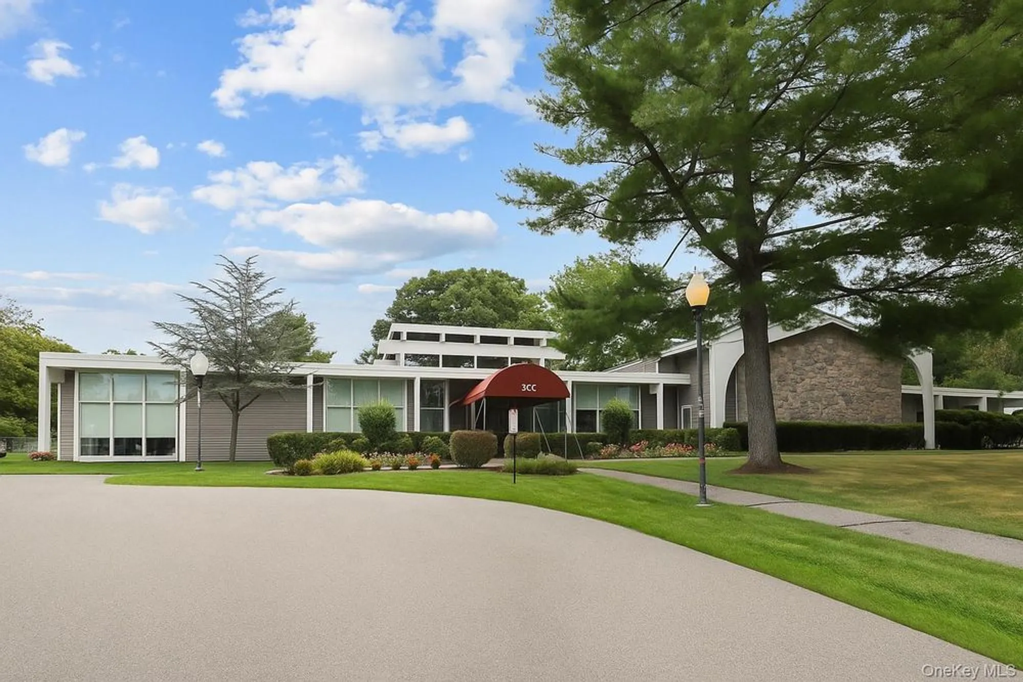 Property Slideshow image 12 of 24 | 2 hampton ct a, Yorktown Heights, NY, 10598