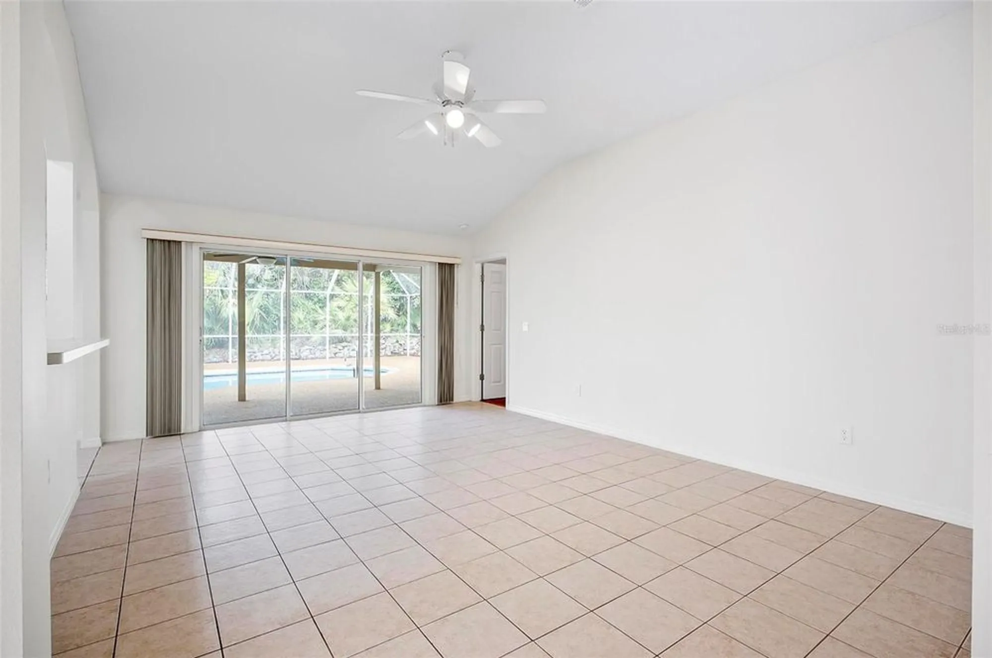Property Slideshow image 14 of 39 | 6 point doral ct, Palm Coast, FL, 32137
