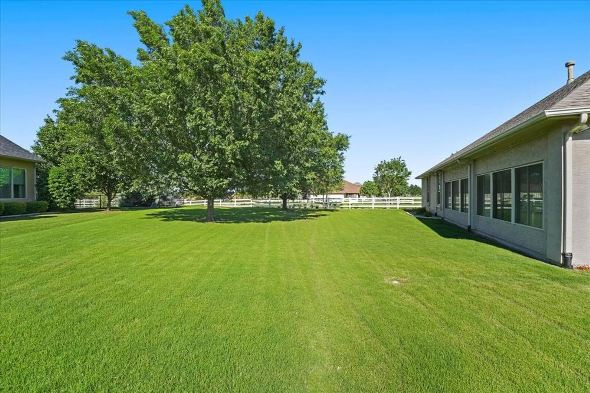 Property Slideshow image 31 of 40 | 8800 freeport dr, Denton, TX, 76207