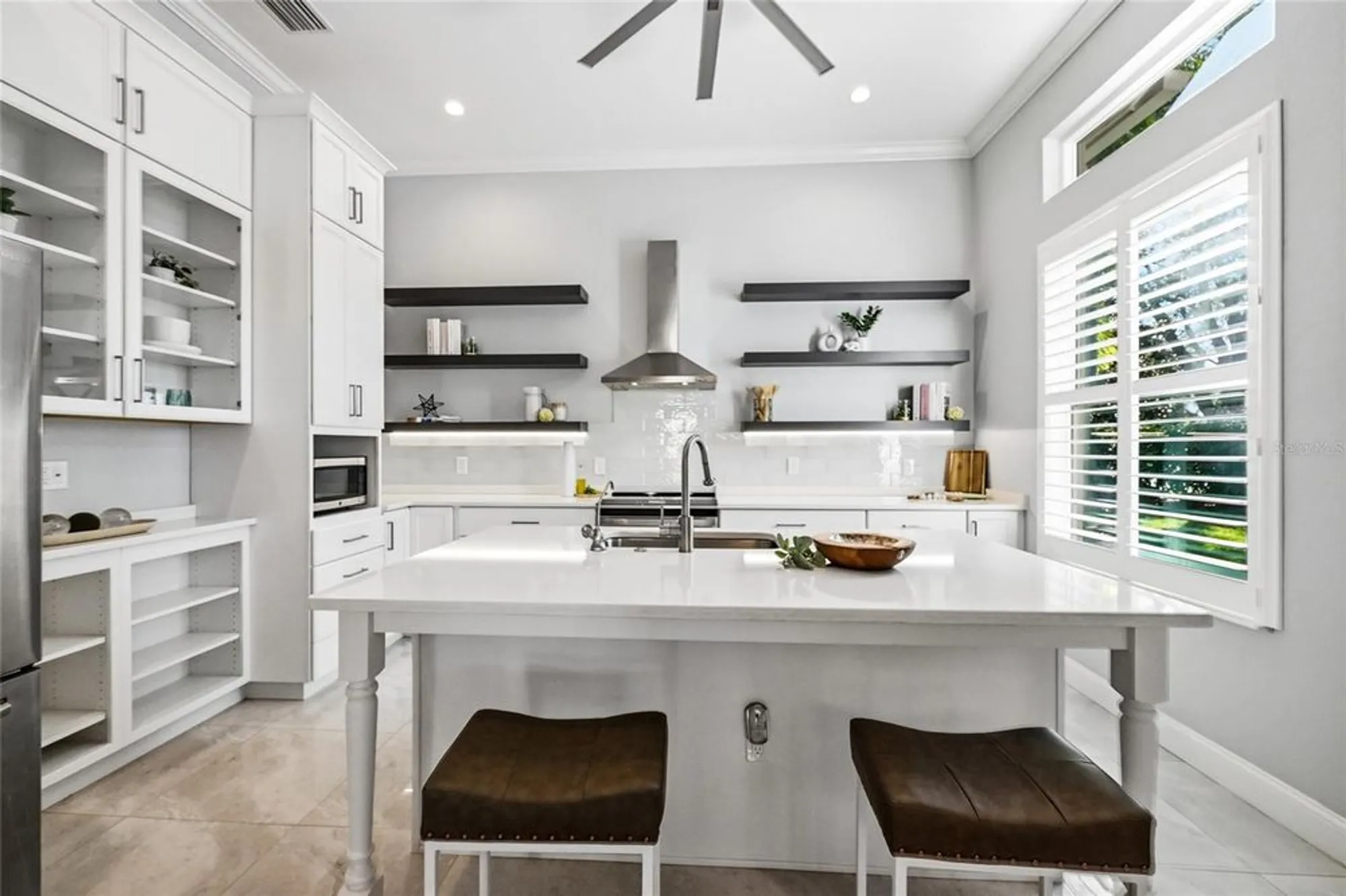 Property Slideshow image 11 of 58 | 4078 65th pl, Sarasota, FL, 34243