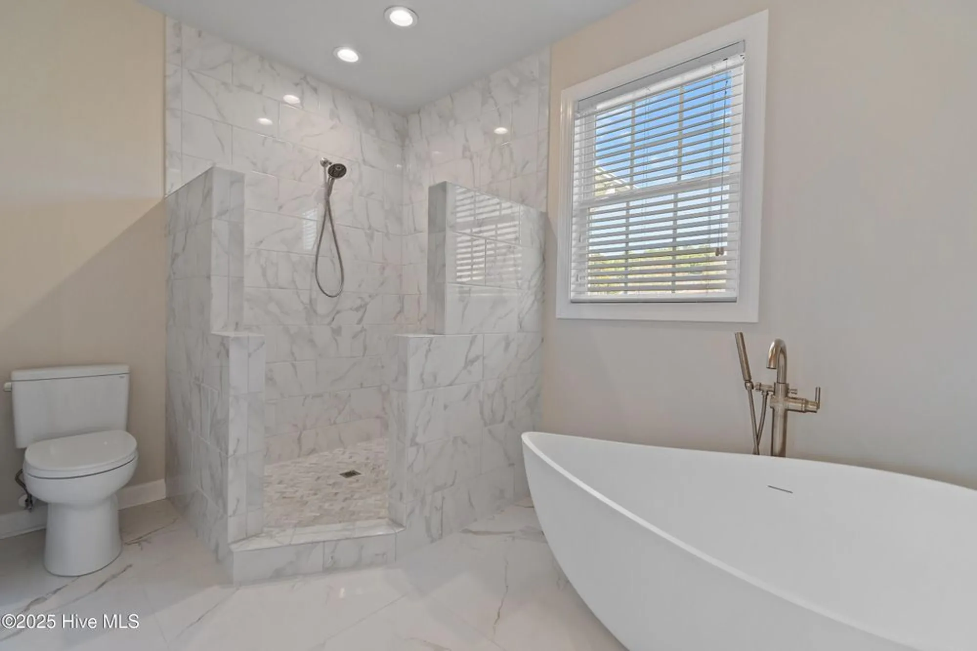 Property Slideshow image 4 of 71 | 191 s middleton dr, Calabash, NC, 28467