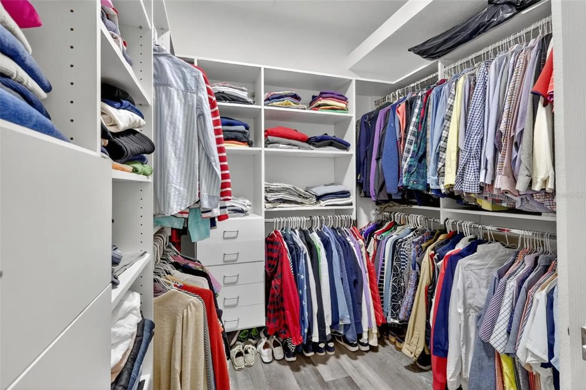 Property Slideshow image 47 of 77 | 5610 golden isles dr, Apollo Beach, FL, 33572