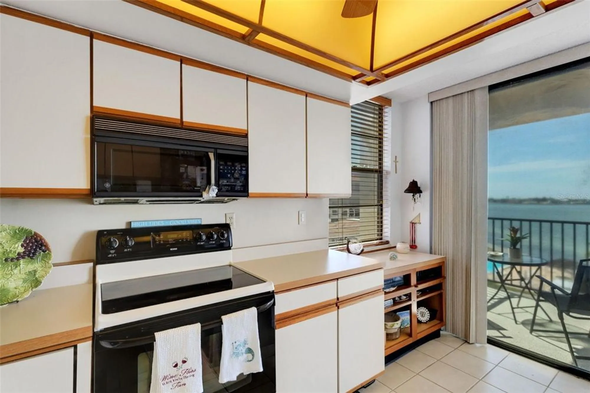 Property Slideshow image 38 of 42 | 6145 sun blvd apt 506, St Petersburg, FL, 33715