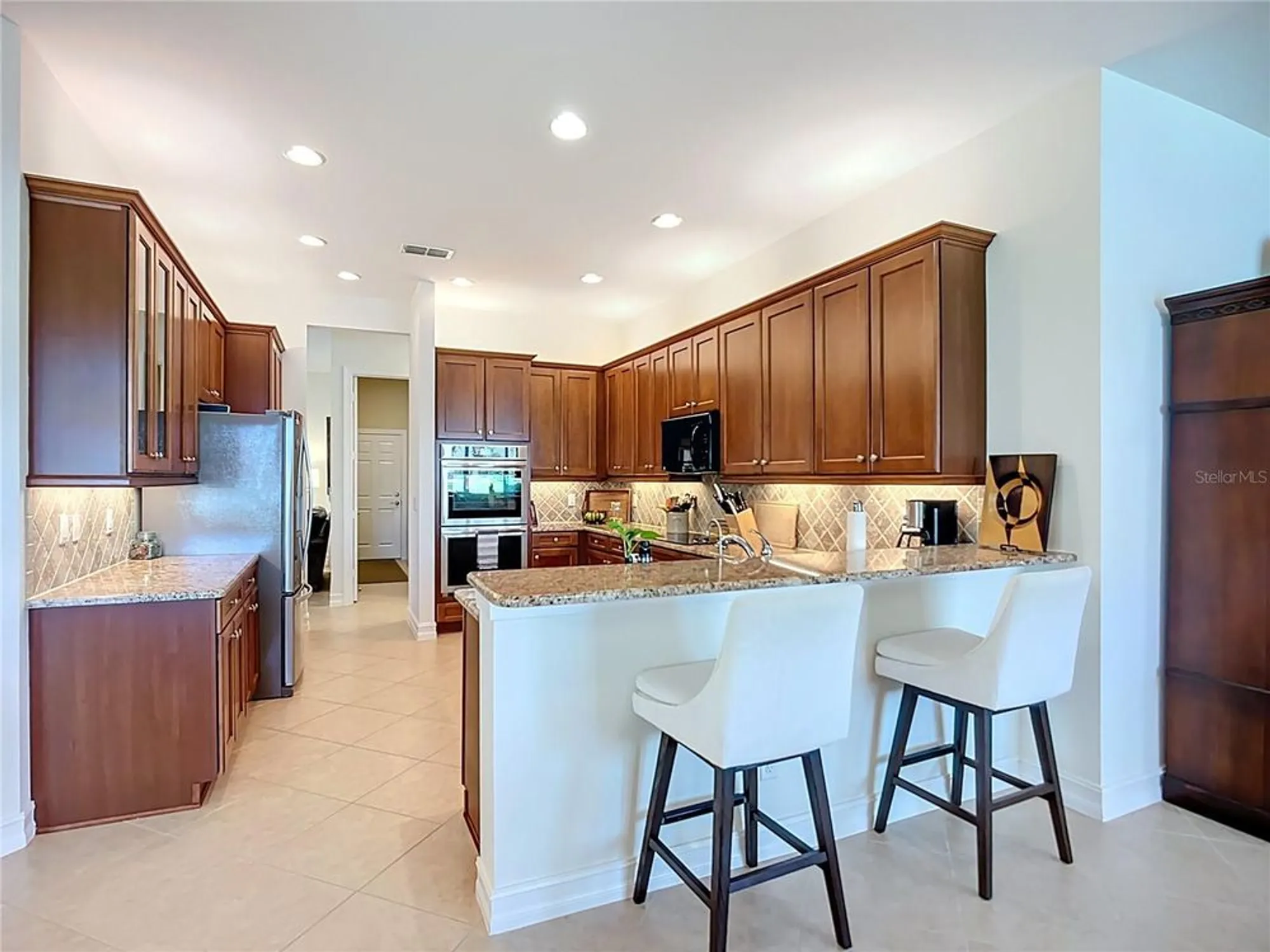Property Slideshow image 15 of 74 | 16244 diamond bay dr, Wimauma, FL, 33598