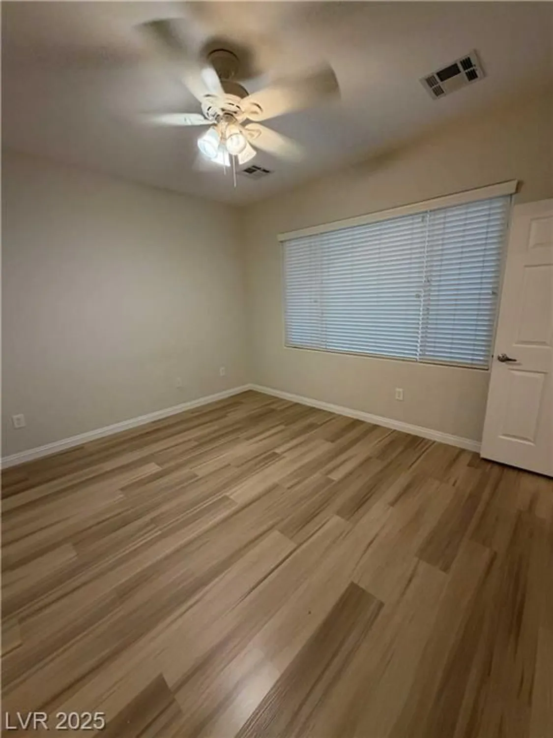 Property Slideshow image 15 of 51 | 2484 galaxy cluster st, Henderson, NV, 89044