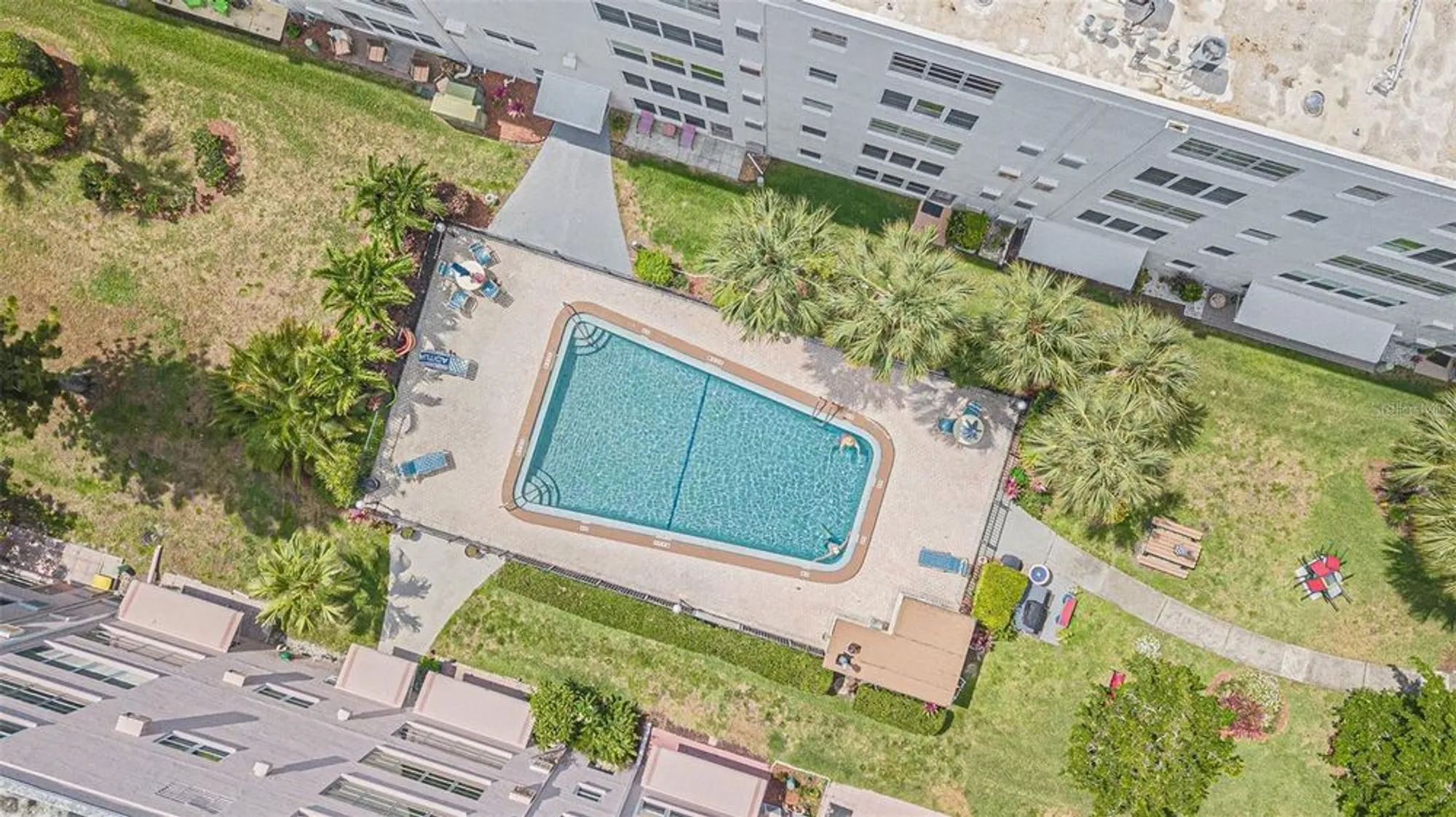 Property Slideshow image 21 of 38 | 5501 80th st n unit 206, Saint Petersburg, FL, 33709