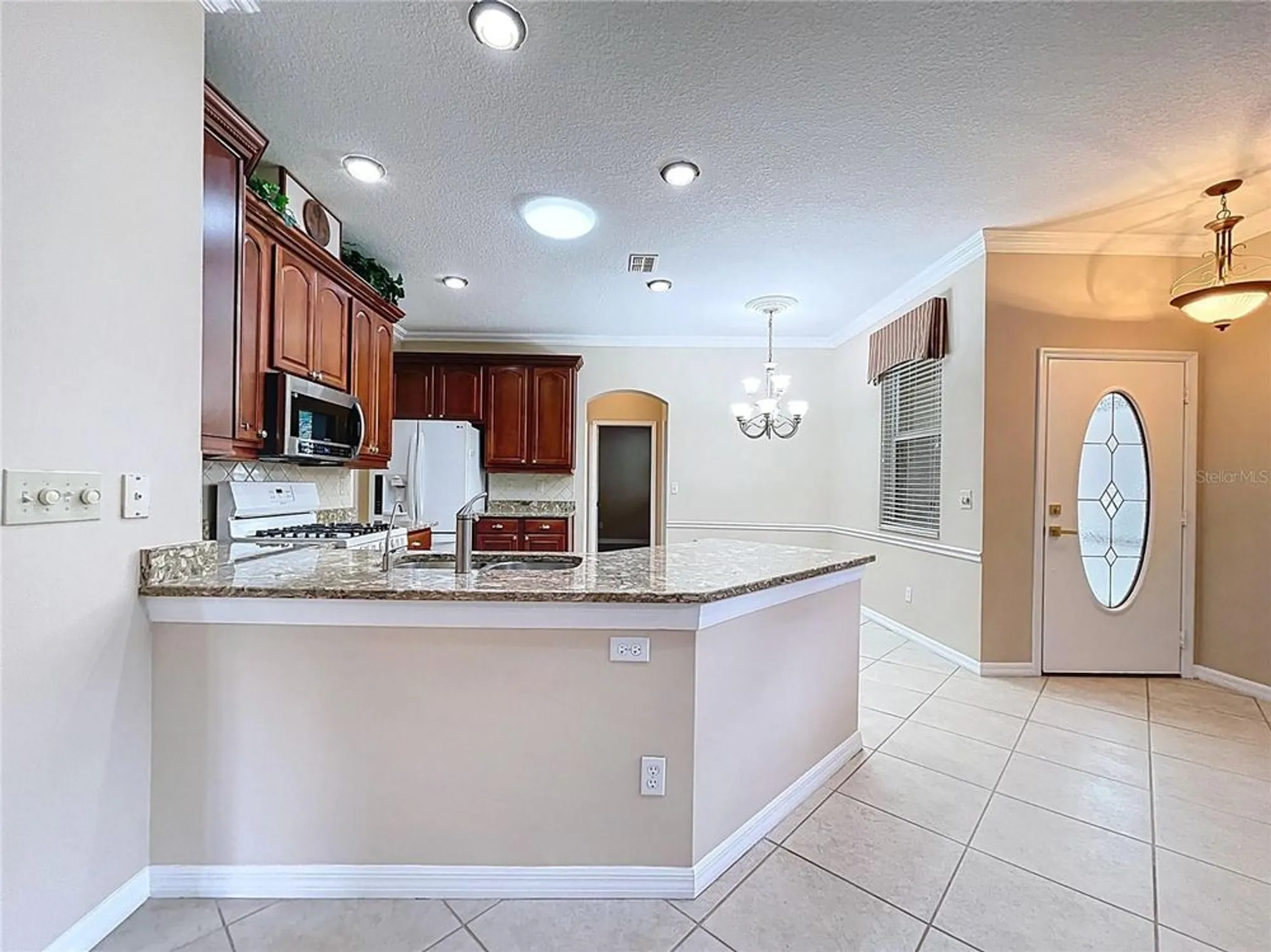 Property Slideshow image 13 of 74 | 2018 inverness greens dr # 2018, Sun City Center, FL, 33573