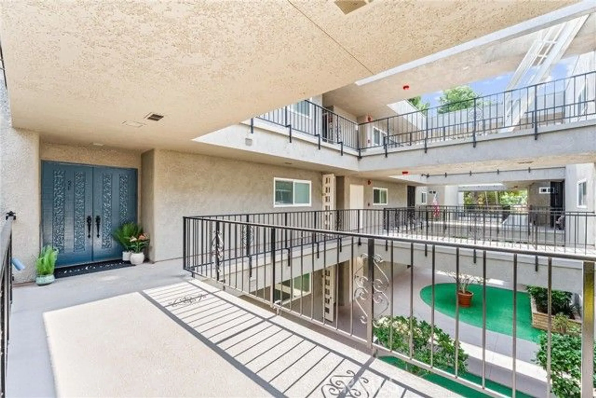 Property Slideshow image 2 of 47 | 2f w via, Laguna Woods, CA, 92637