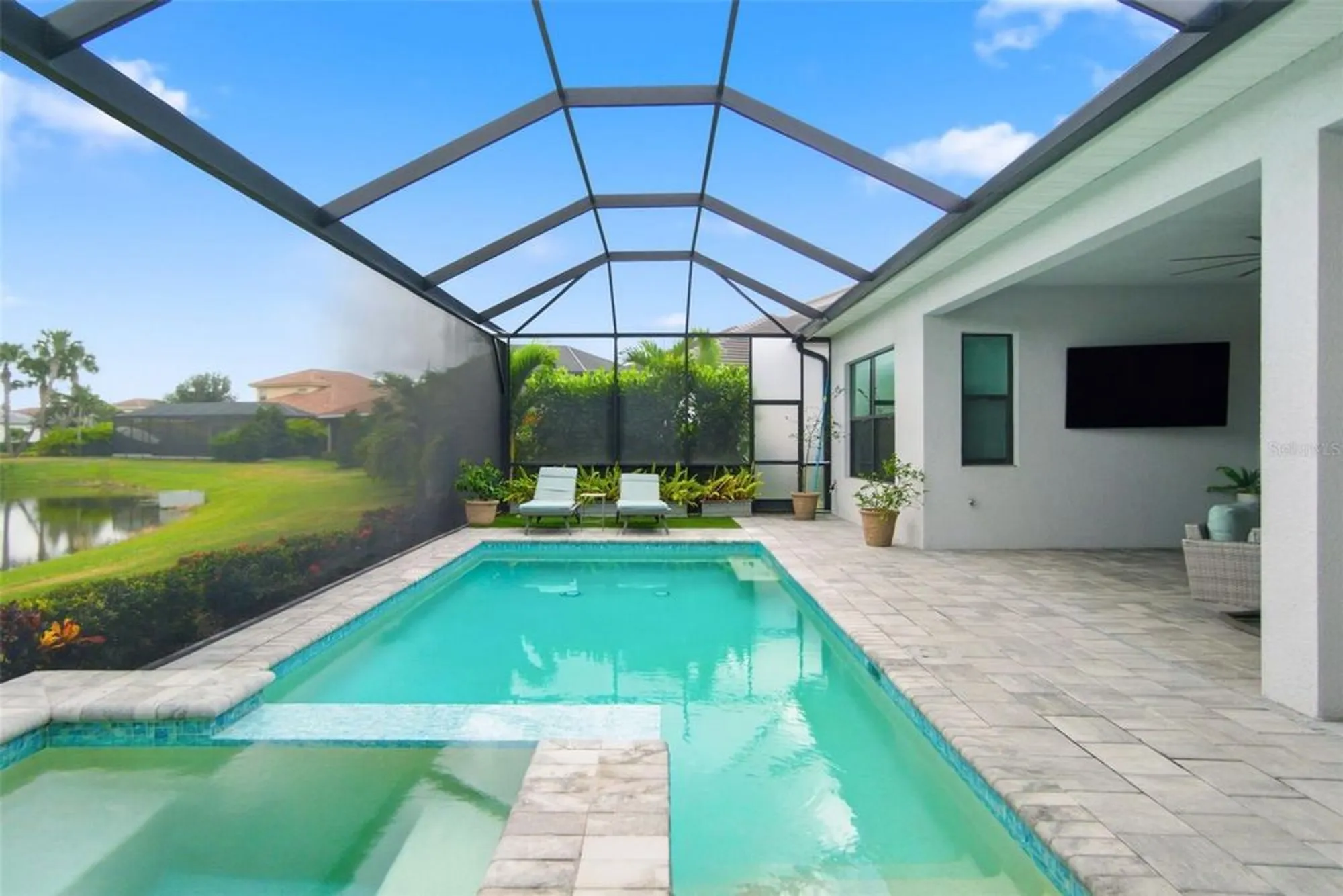 Property Slideshow image 14 of 71 | 5027 kiva cir, Bradenton, FL, 34211
