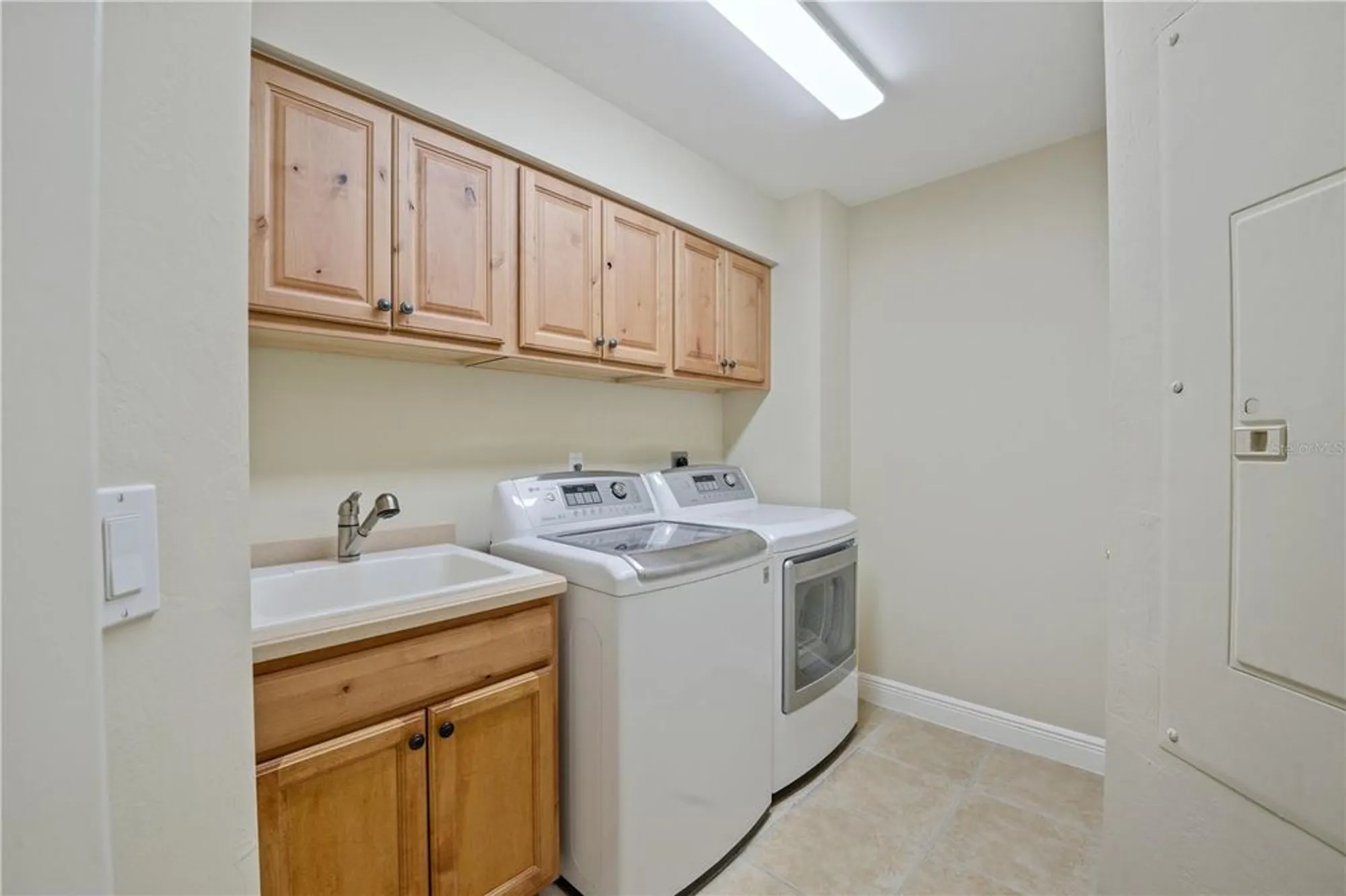 Property Slideshow image 44 of 73 | 3329 sunset key cir 401, Punta Gorda, FL, 33955