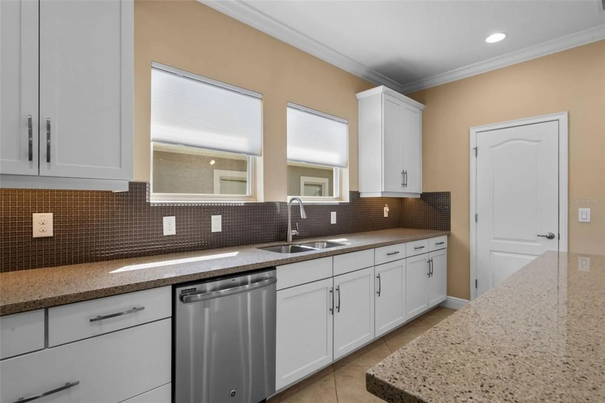 Property Slideshow image 11 of 67 | 2602 stargrass cir, Clermont, FL, 34715