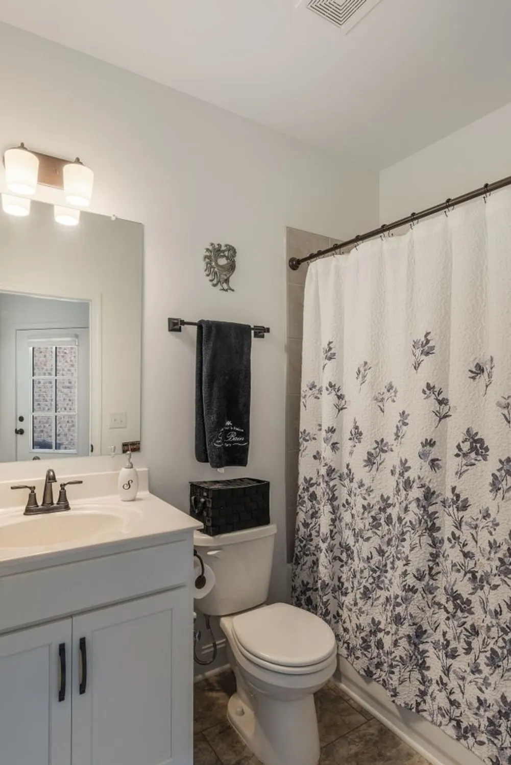 Property Slideshow image 20 of 39 | 1570 cedarbrooke ln, Lebanon, TN, 37090