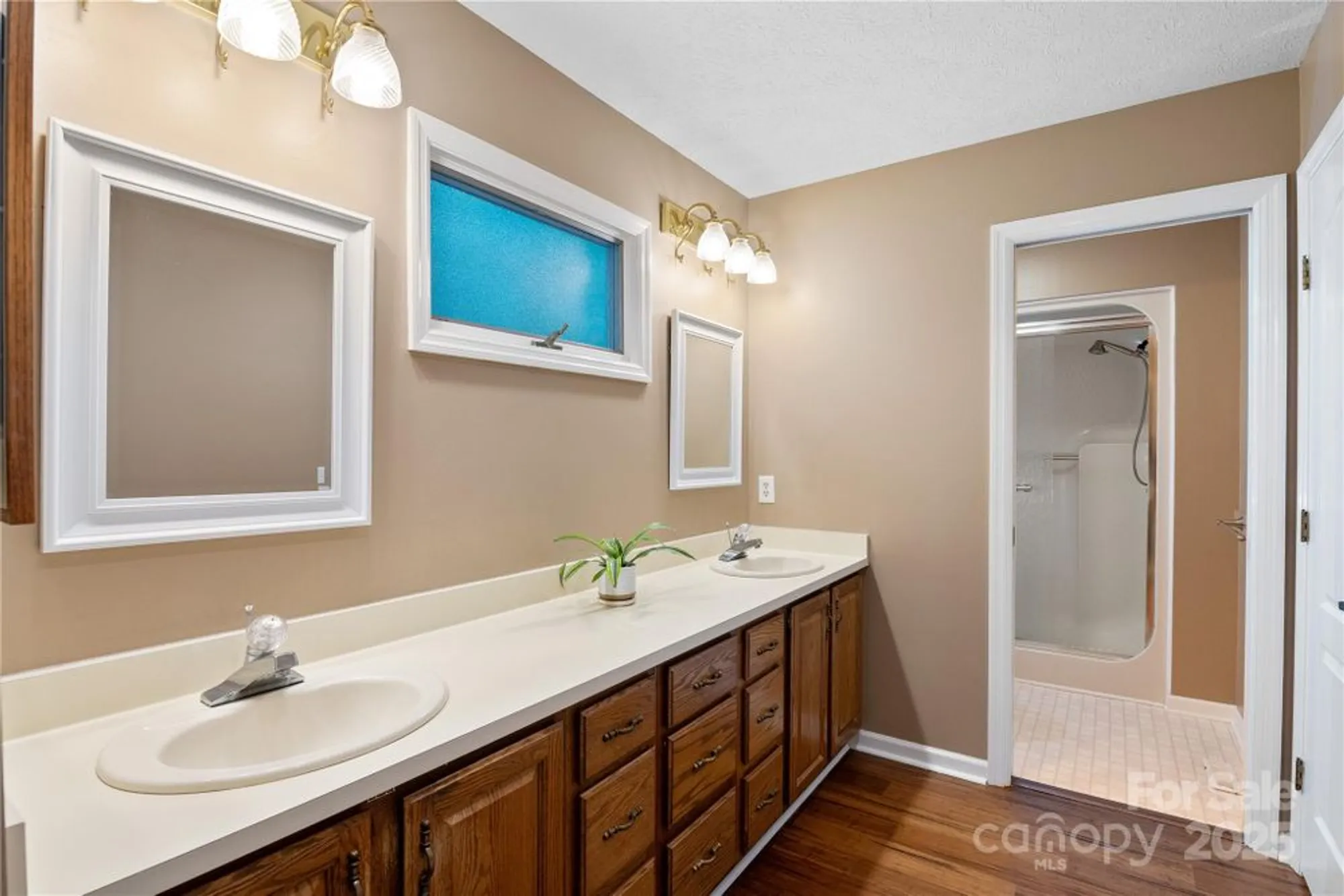 Property Slideshow image 12 of 32 | 131 jenny lind dr, Hendersonville, NC, 28791