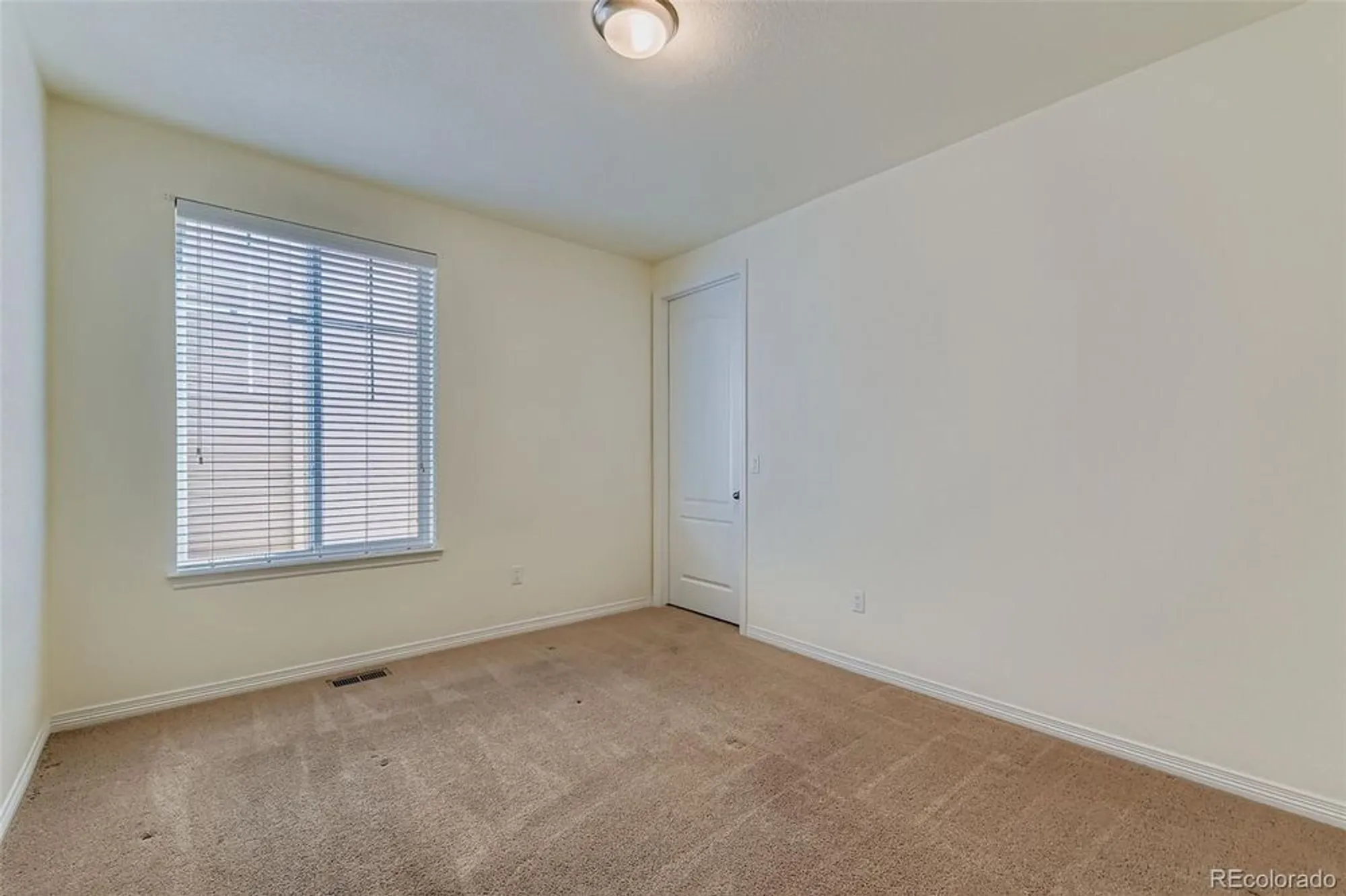 Property Slideshow image 20 of 31 | 7830 e 148th dr, Thornton, CO, 80602