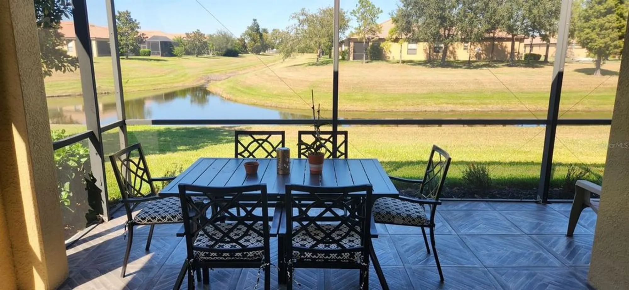 Property Slideshow image 7 of 32 | 239 mystic falls dr, Apollo Beach, FL, 33572
