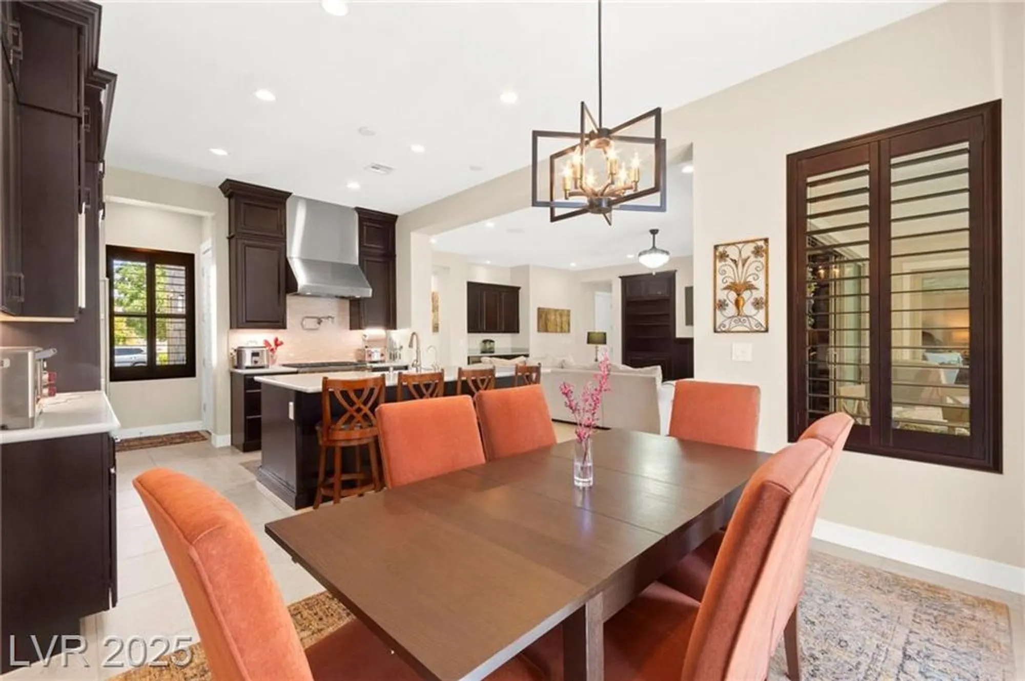Property Slideshow image 16 of 55 | 6810 silver crescent st, Las Vegas, NV, 89148