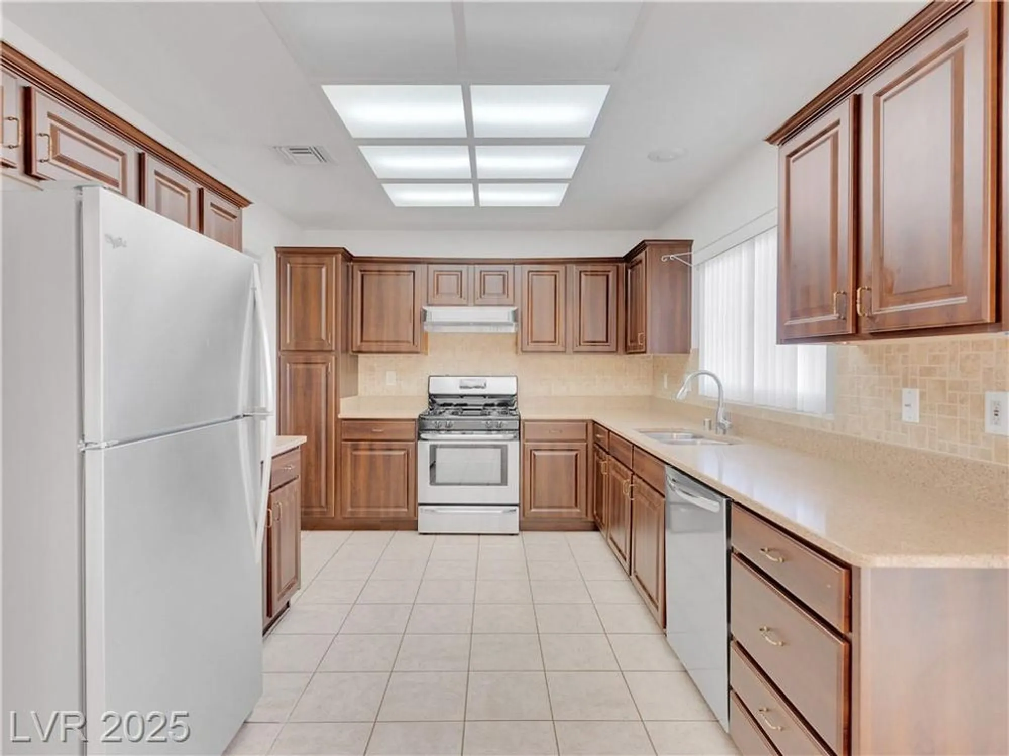 Property Slideshow image 11 of 28 | 3108 archwood way, Las Vegas, NV, 89134