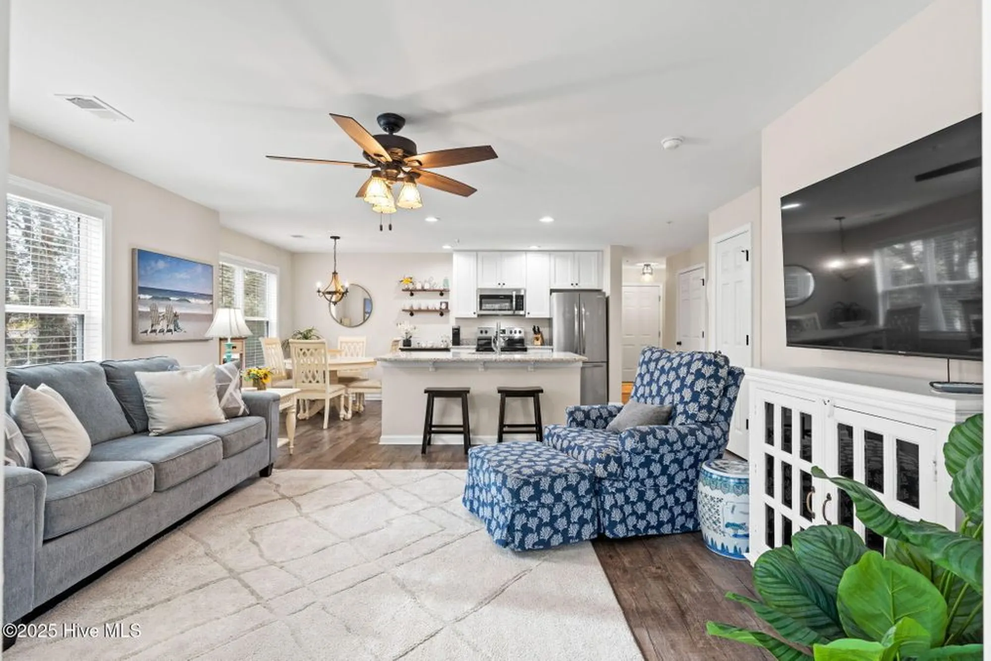 Property Slideshow image 11 of 75 | 3350 club villa dr 2104, Southport, NC, 28461