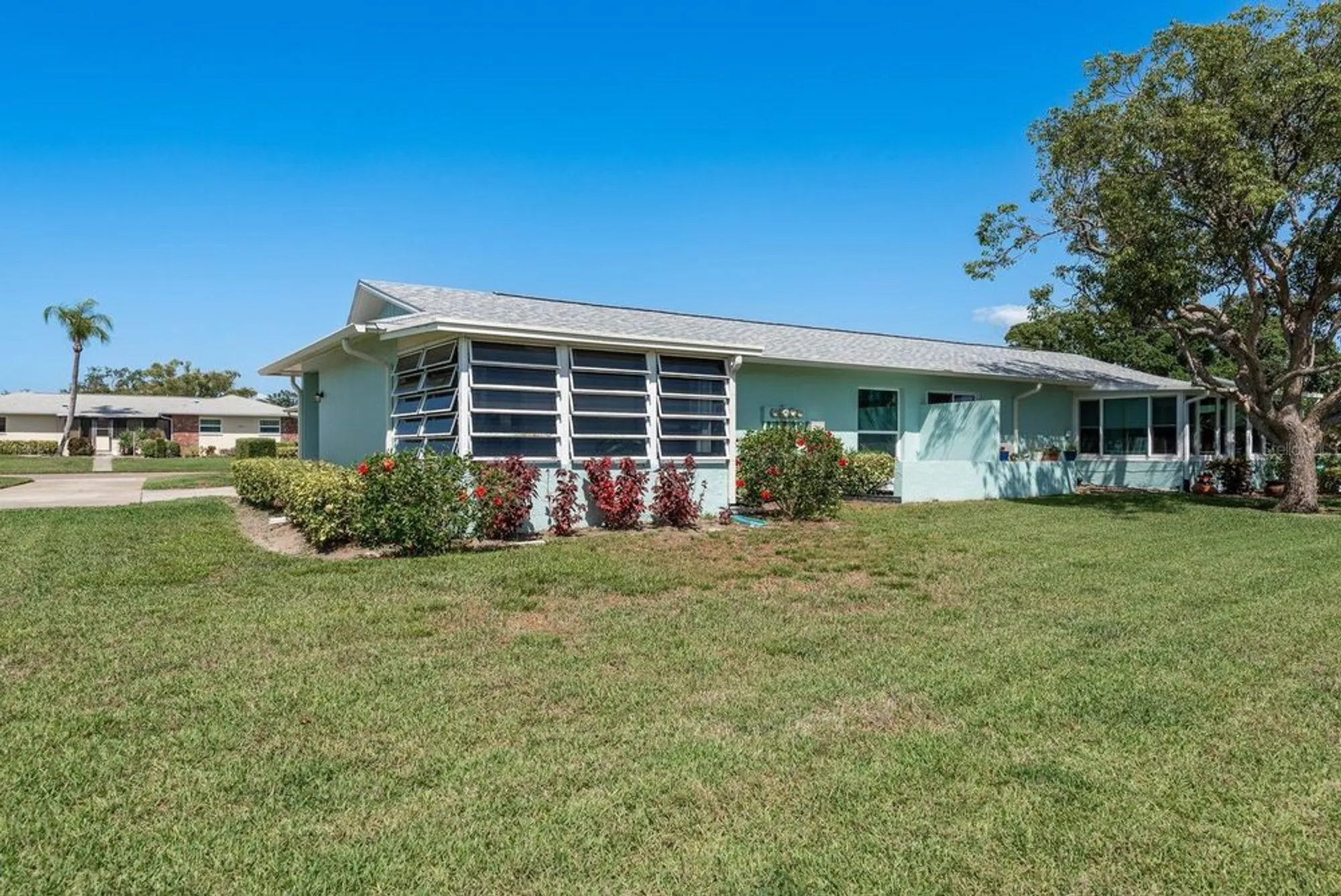 Property Slideshow image 25 of 55 | 2738 sherbrooke ln c, Palm Harbor, FL, 34684