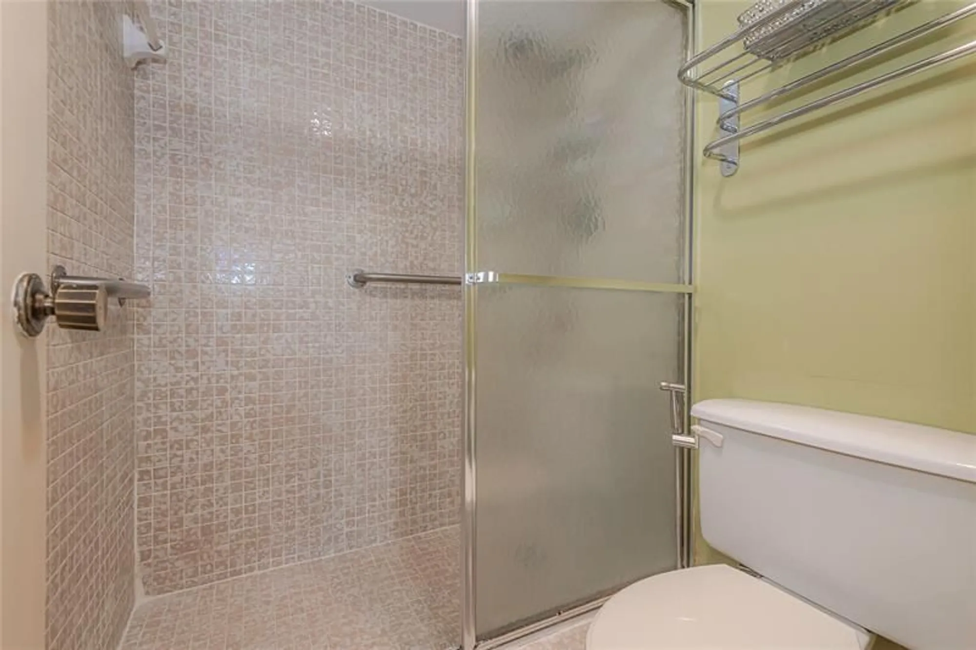 Property Slideshow image 20 of 26 | 1200 saint charles pl l19, Pembroke Pines, FL, 33026