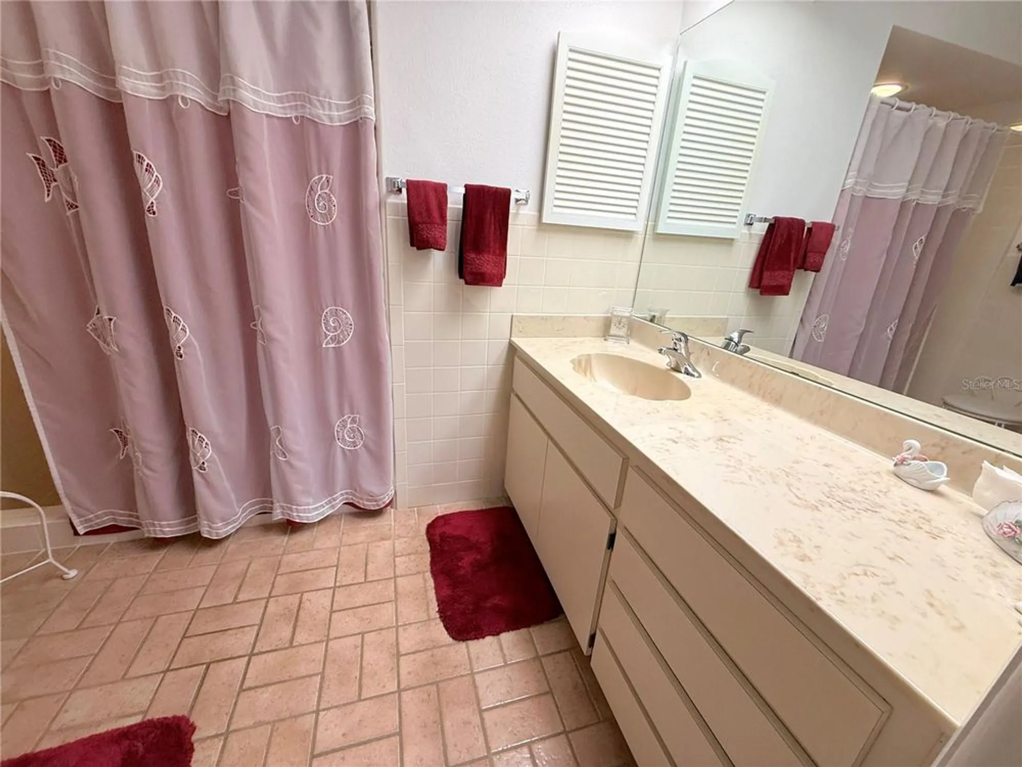 Property Slideshow image 27 of 36 | 11508 orleans ln, Port Richey, FL, 34668