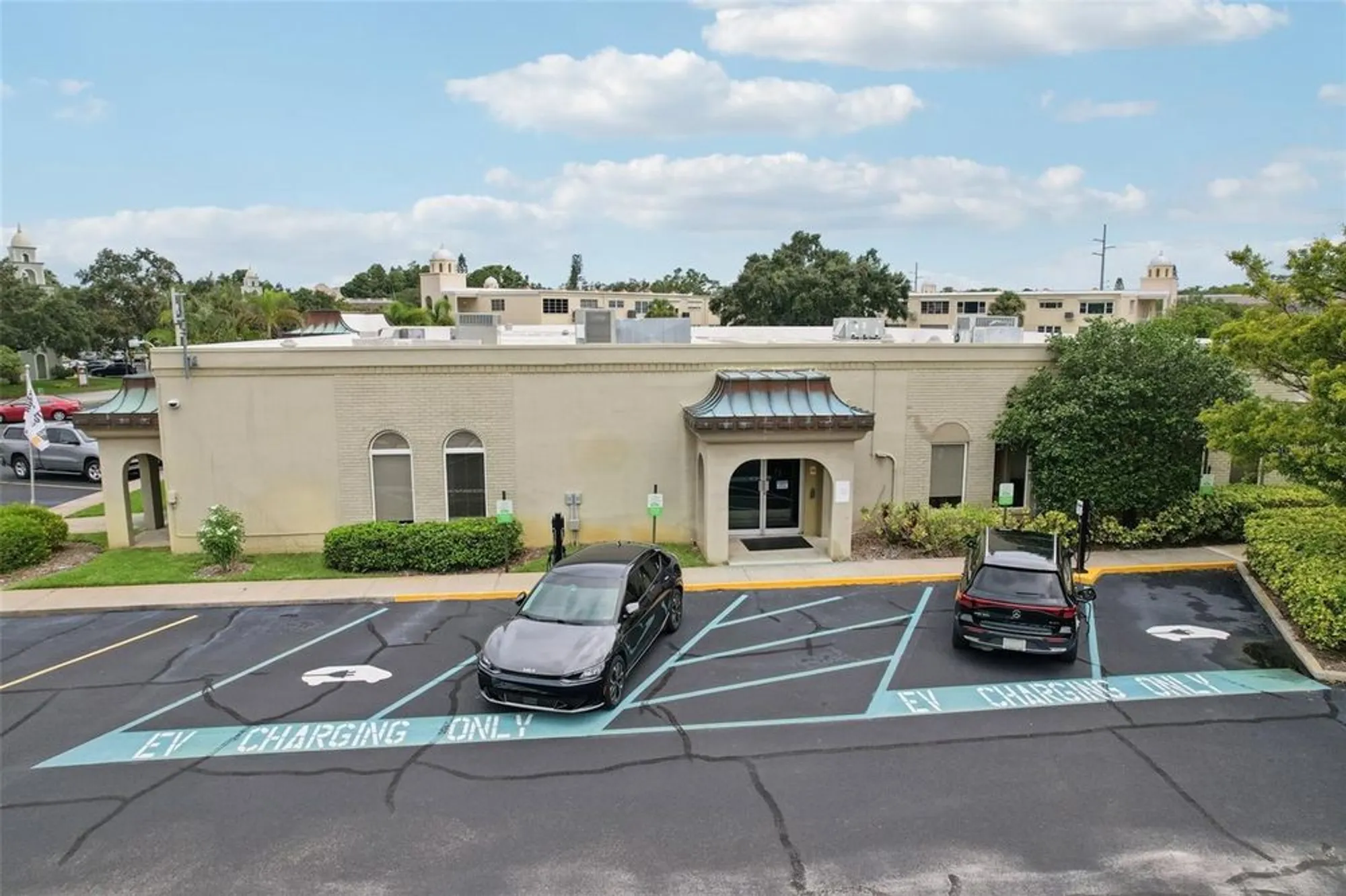 Property Slideshow image 44 of 49 | 2370 jamaican st apt 44, Clearwater, FL, 33763