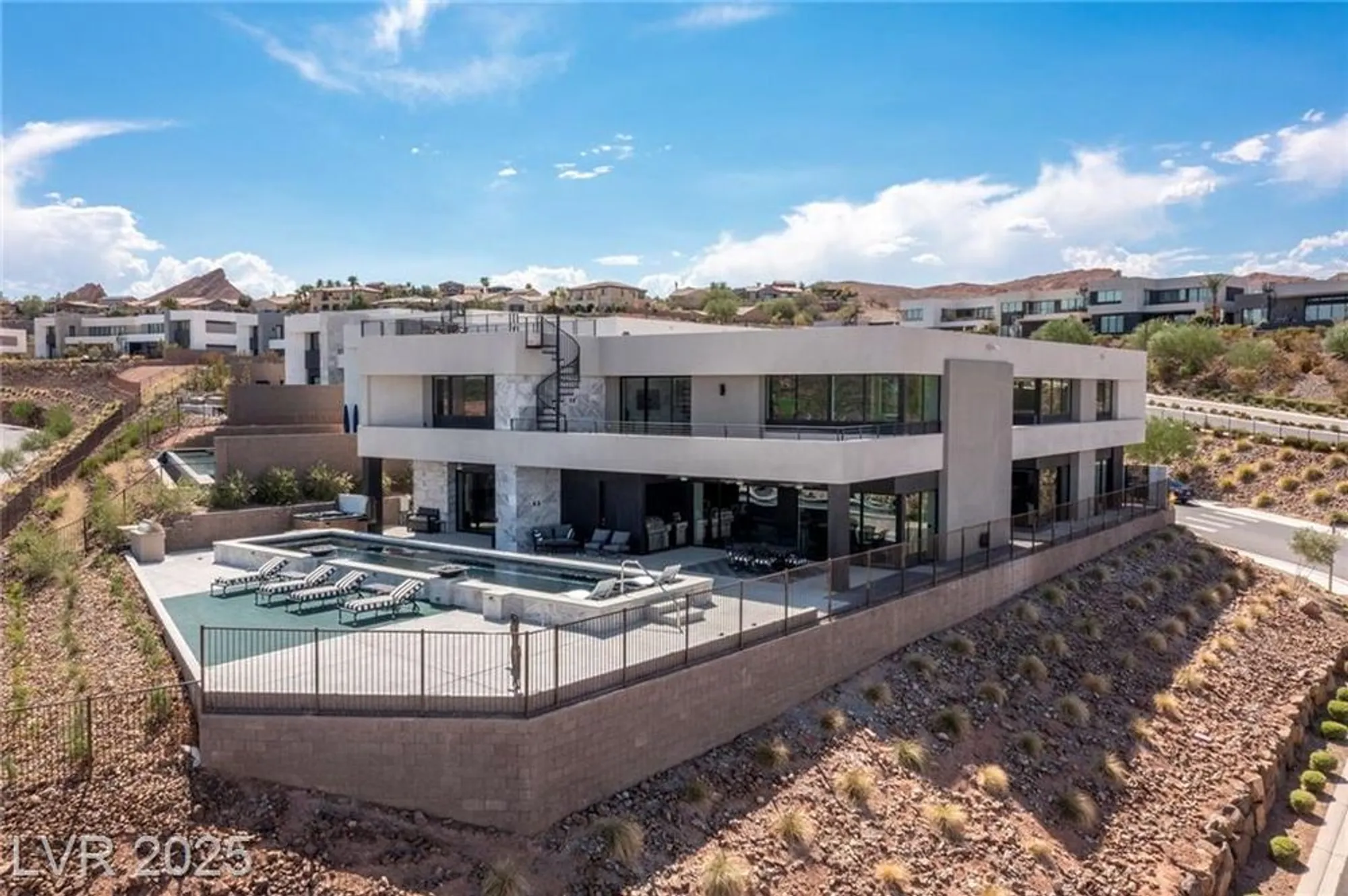 Property Slideshow image 60 of 85 | 53 falling ridge ln, Henderson, NV, 89011