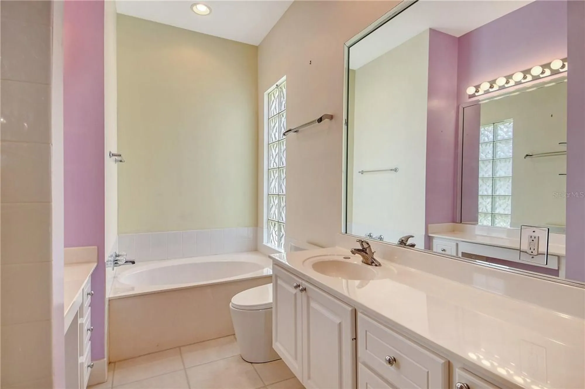 Property Slideshow image 24 of 70 | 5562 octonia pl, Sarasota, FL, 34238