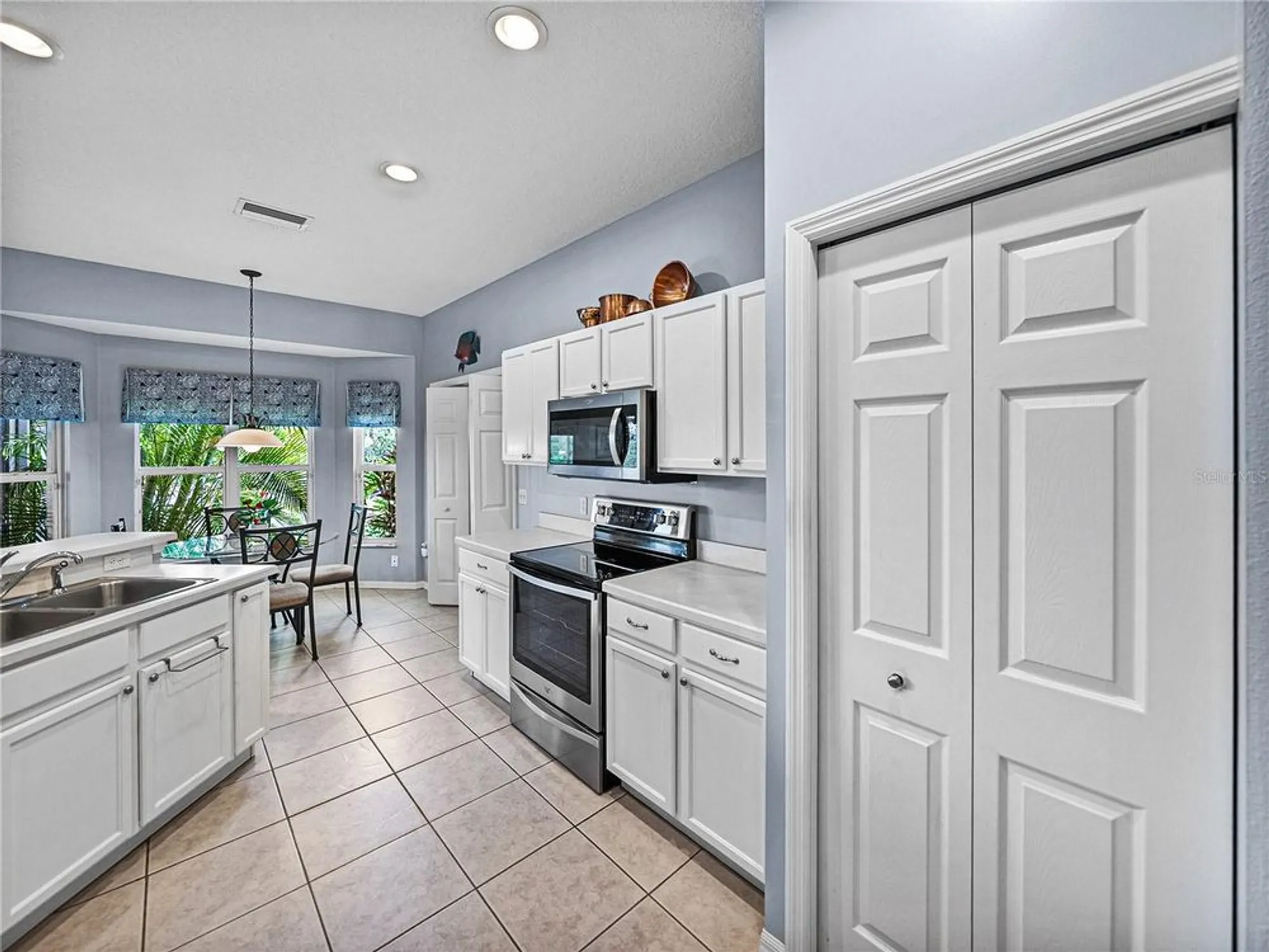 Property Slideshow image 27 of 100 | 4168 aberdeen ln, Lake Wales, FL, 33859