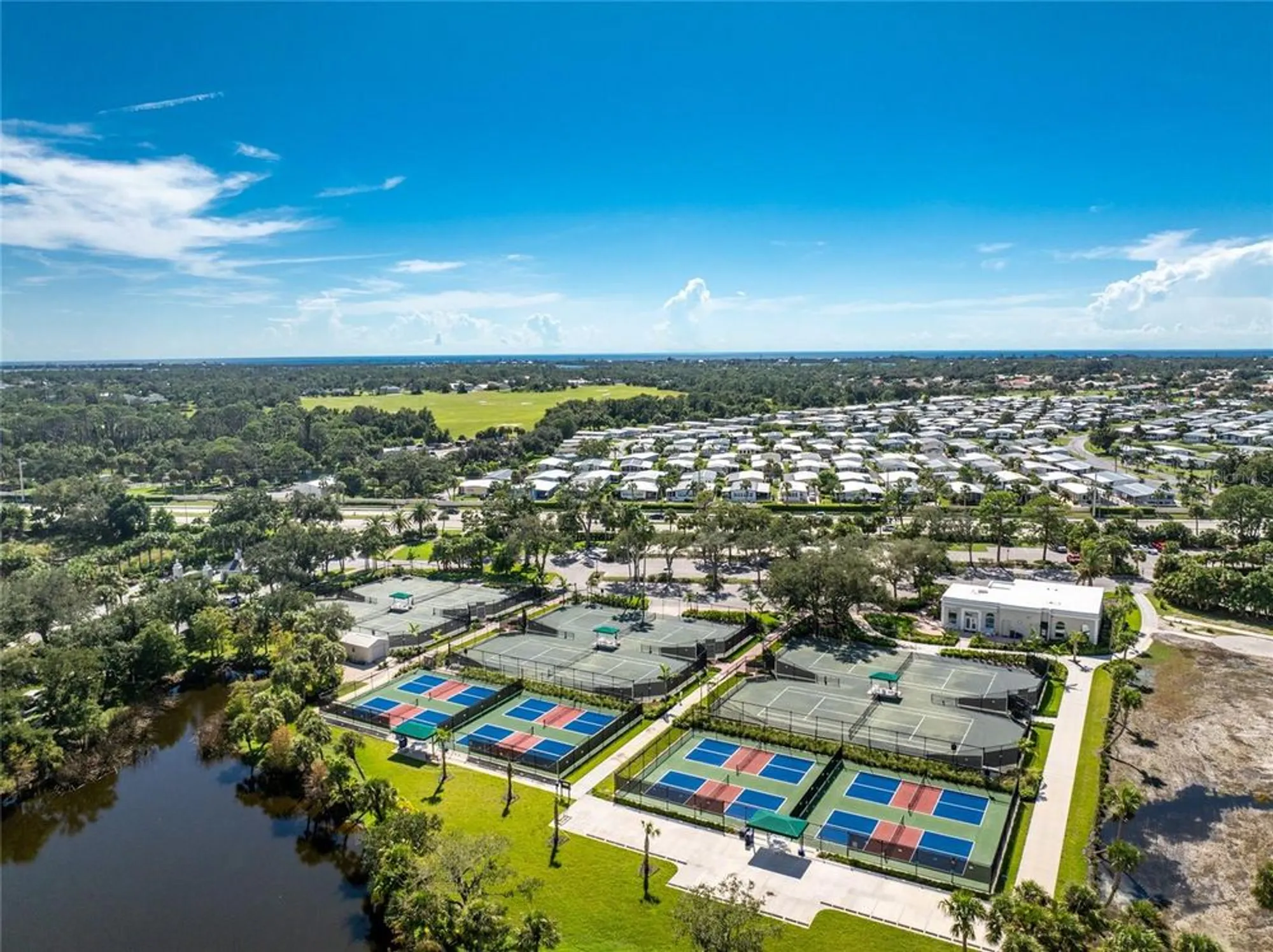 Property Slideshow image 82 of 98 | 26 saint croix way, Englewood, FL, 34223