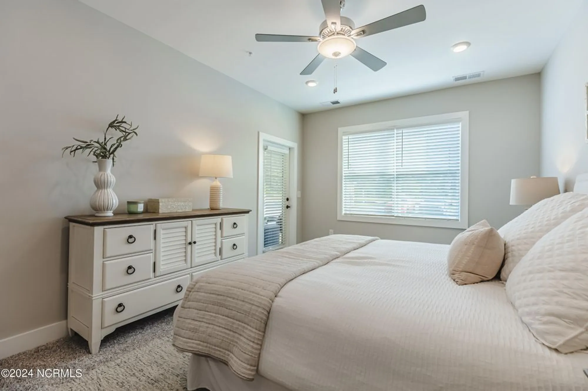 Property Slideshow image 12 of 39 | 395 s crow creek dr nw unit 1702, Calabash, NC, 28467