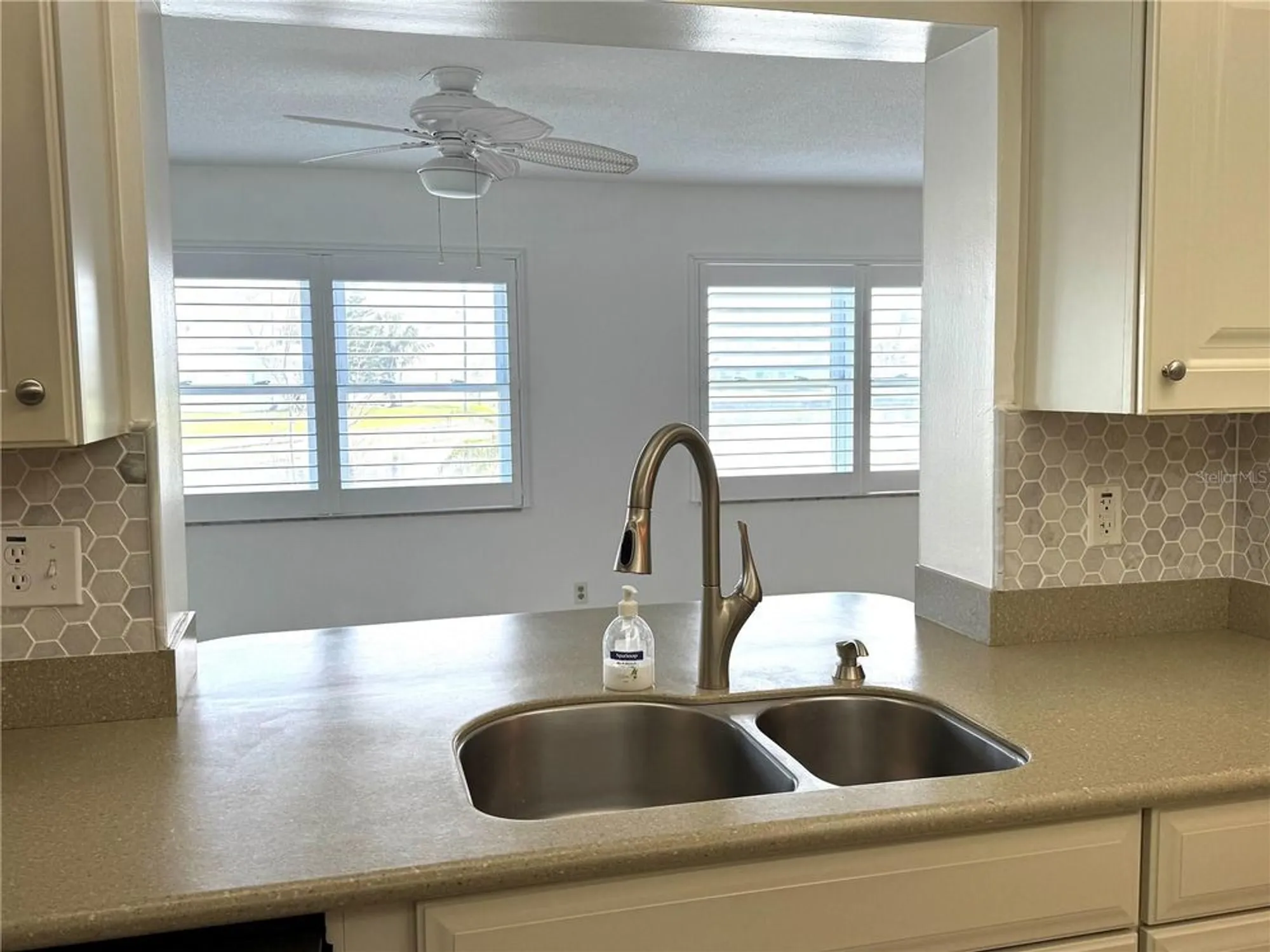 Property Slideshow image 26 of 56 | 10063 40th st n # 3, Pinellas Park, FL, 33782