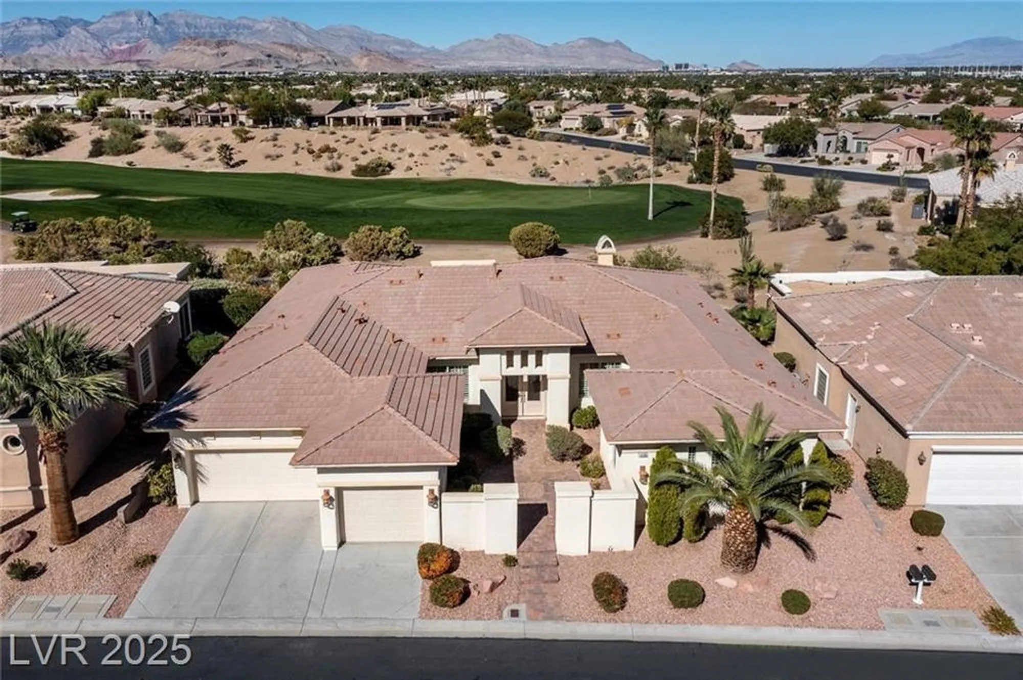 Property Slideshow image 2 of 84 | 10286 rio de thule ln, Las Vegas, NV, 89135
