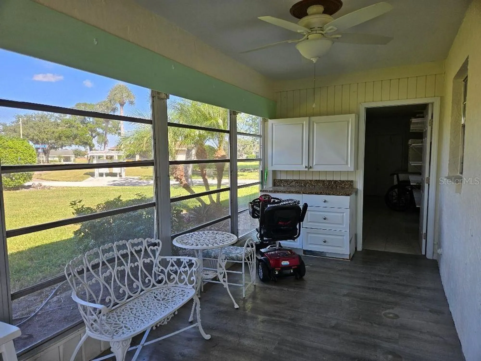 Property Slideshow image 18 of 72 | 901 hendon ct, Sun City Center, FL, 33573