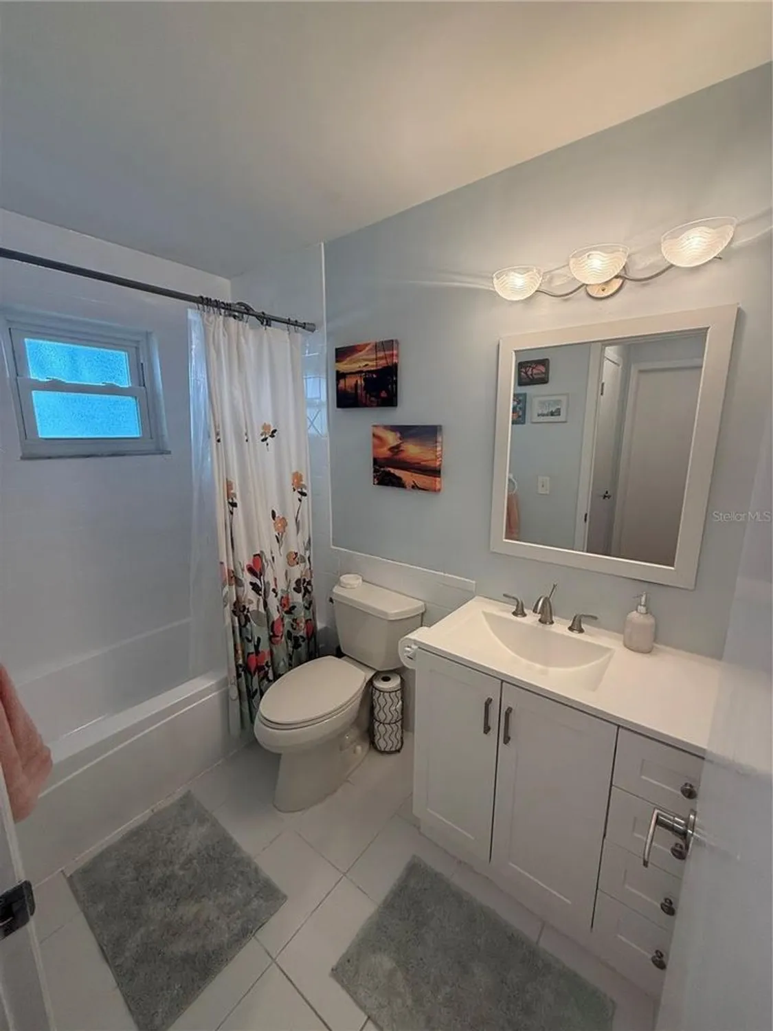 Property Slideshow image 10 of 21 | 8205 burgundy dr n # 8205, Pinellas Park, FL, 33781