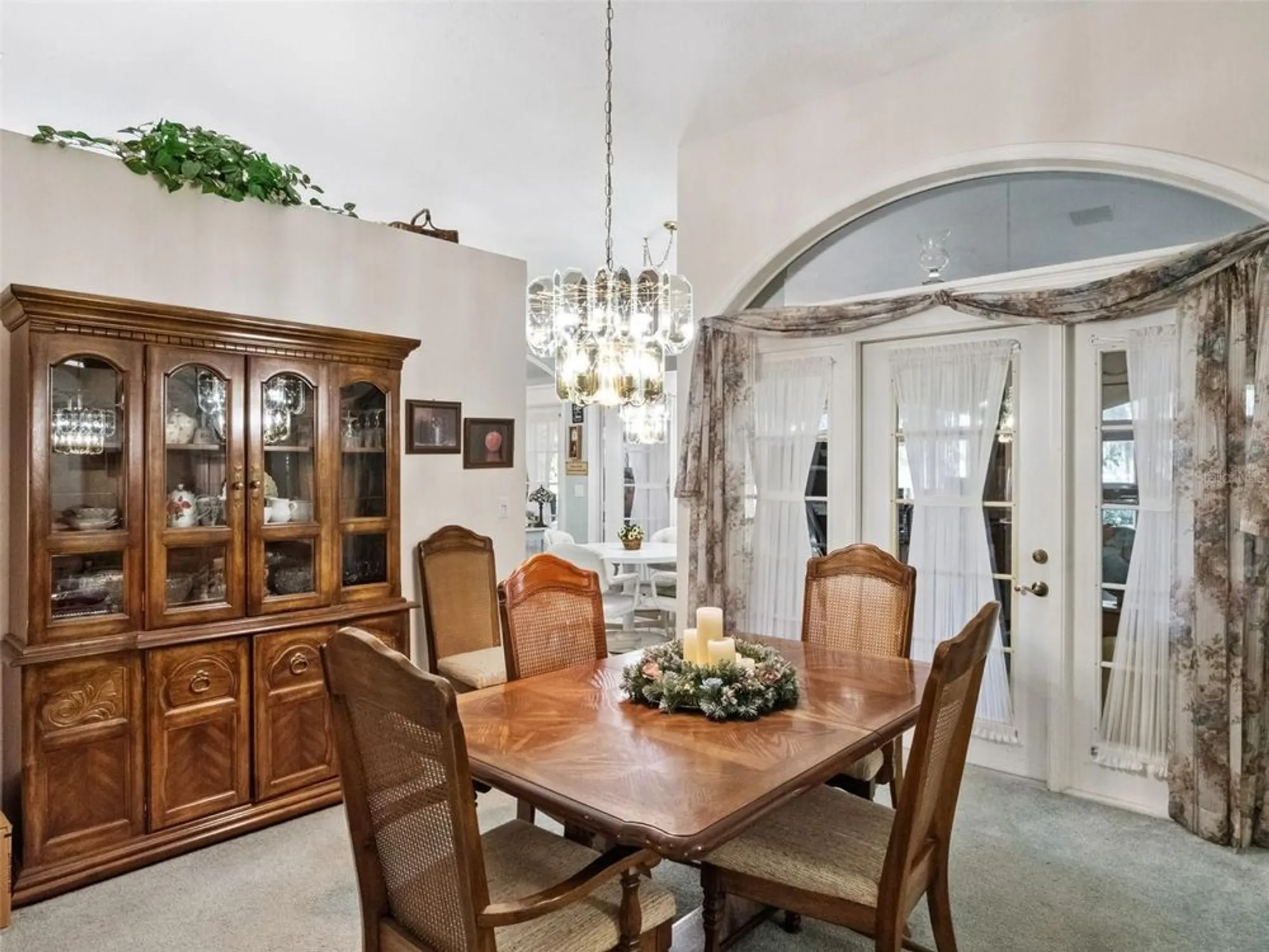 Property Slideshow image 16 of 86 | 5609 rosewall cir, Leesburg, FL, 34748