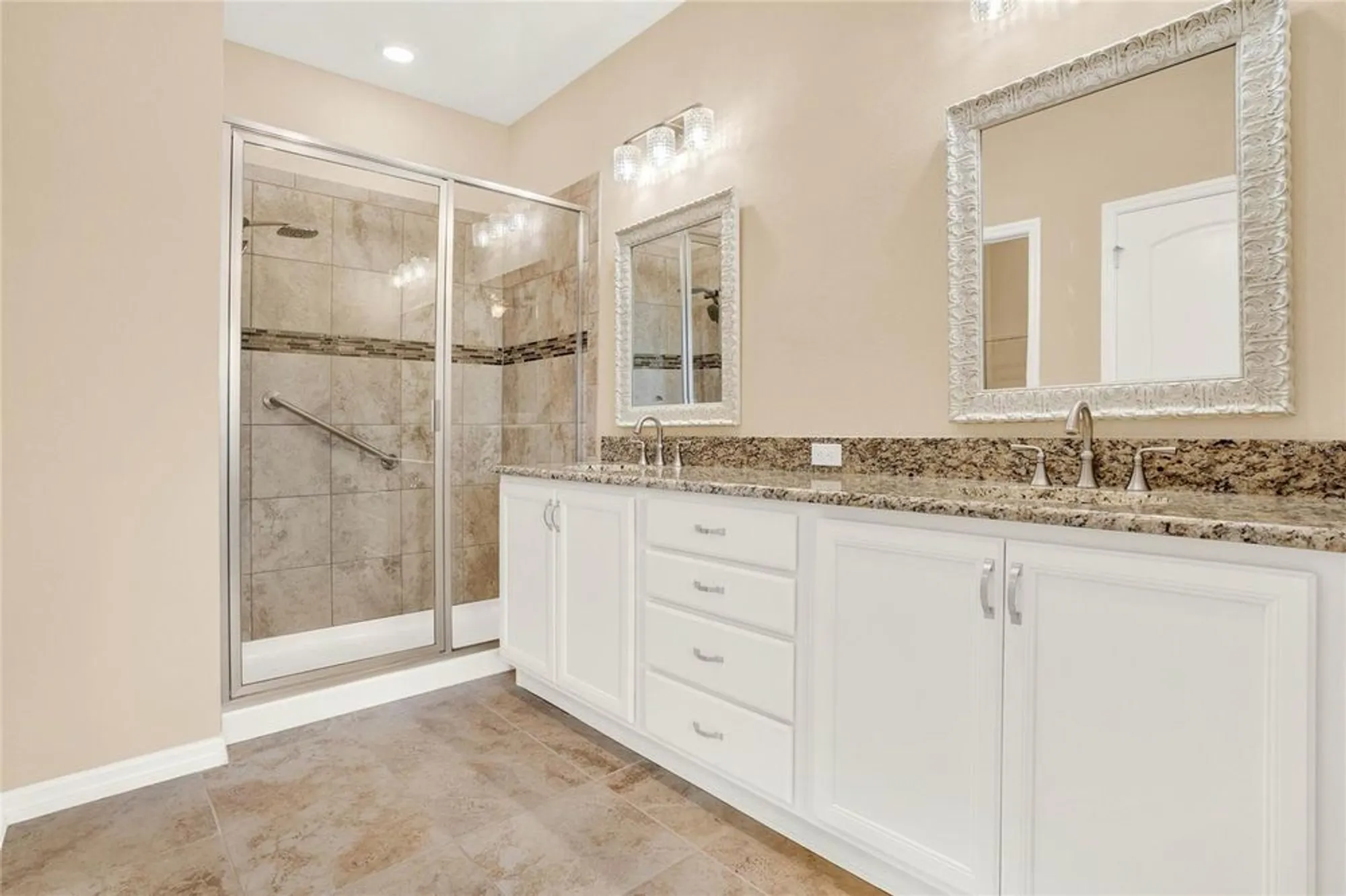 Property Slideshow image 20 of 57 | 440 alcove dr, Groveland, FL, 34736