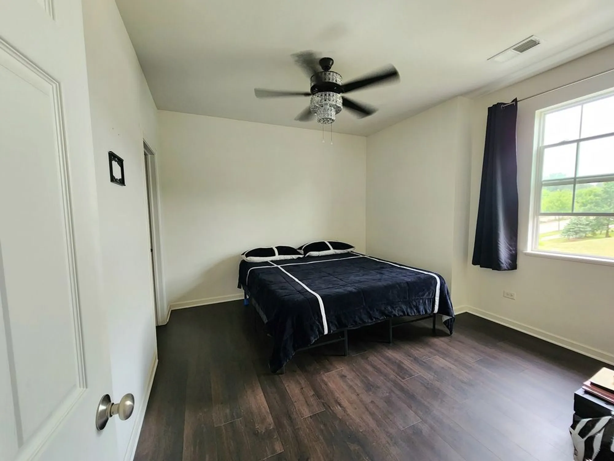 Property Slideshow image 12 of 29 | 2003 magenta ln, Algonquin, IL, 60102