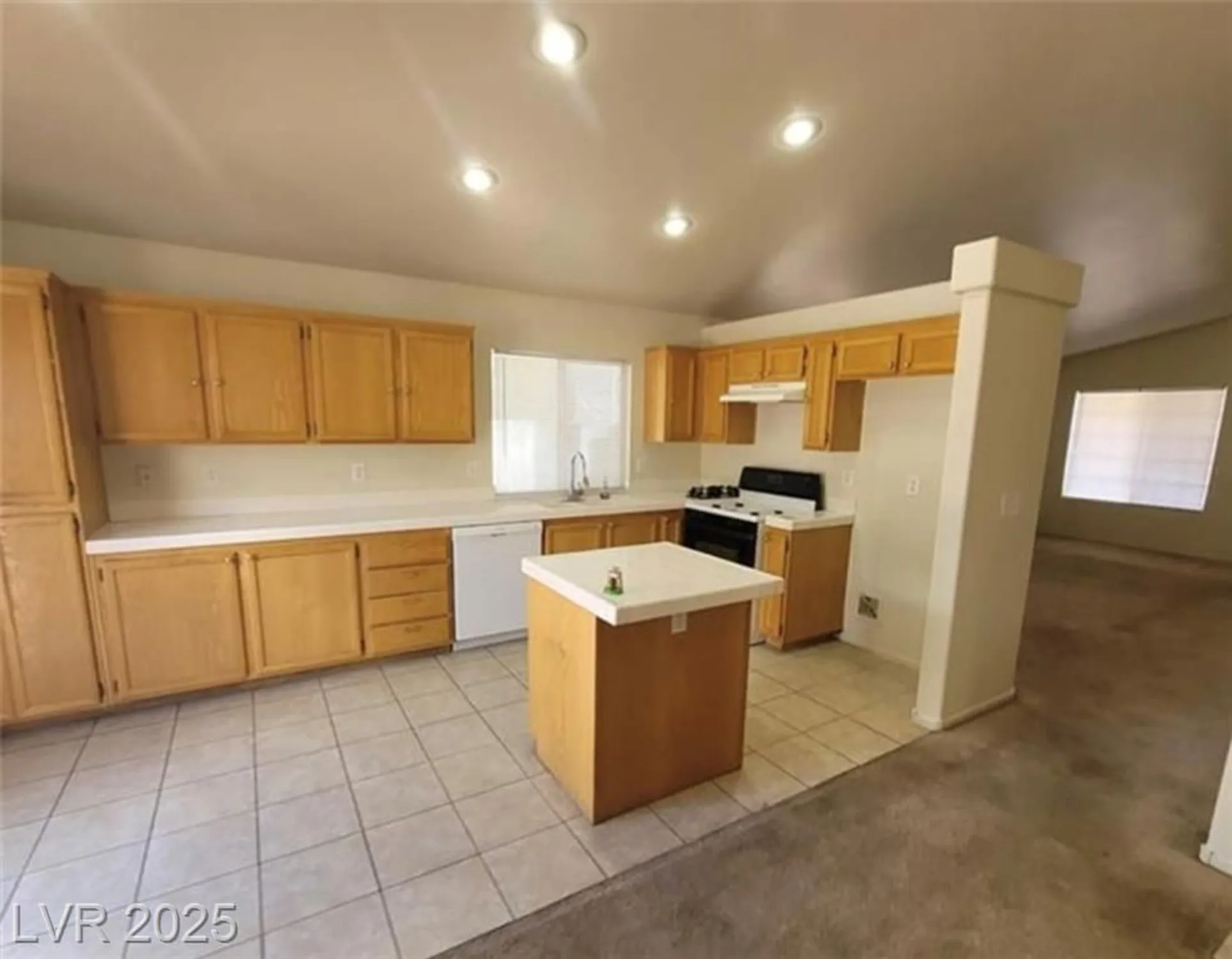 Property Slideshow image 8 of 42 | 4856 minturn ave, Las Vegas, NV, 89130