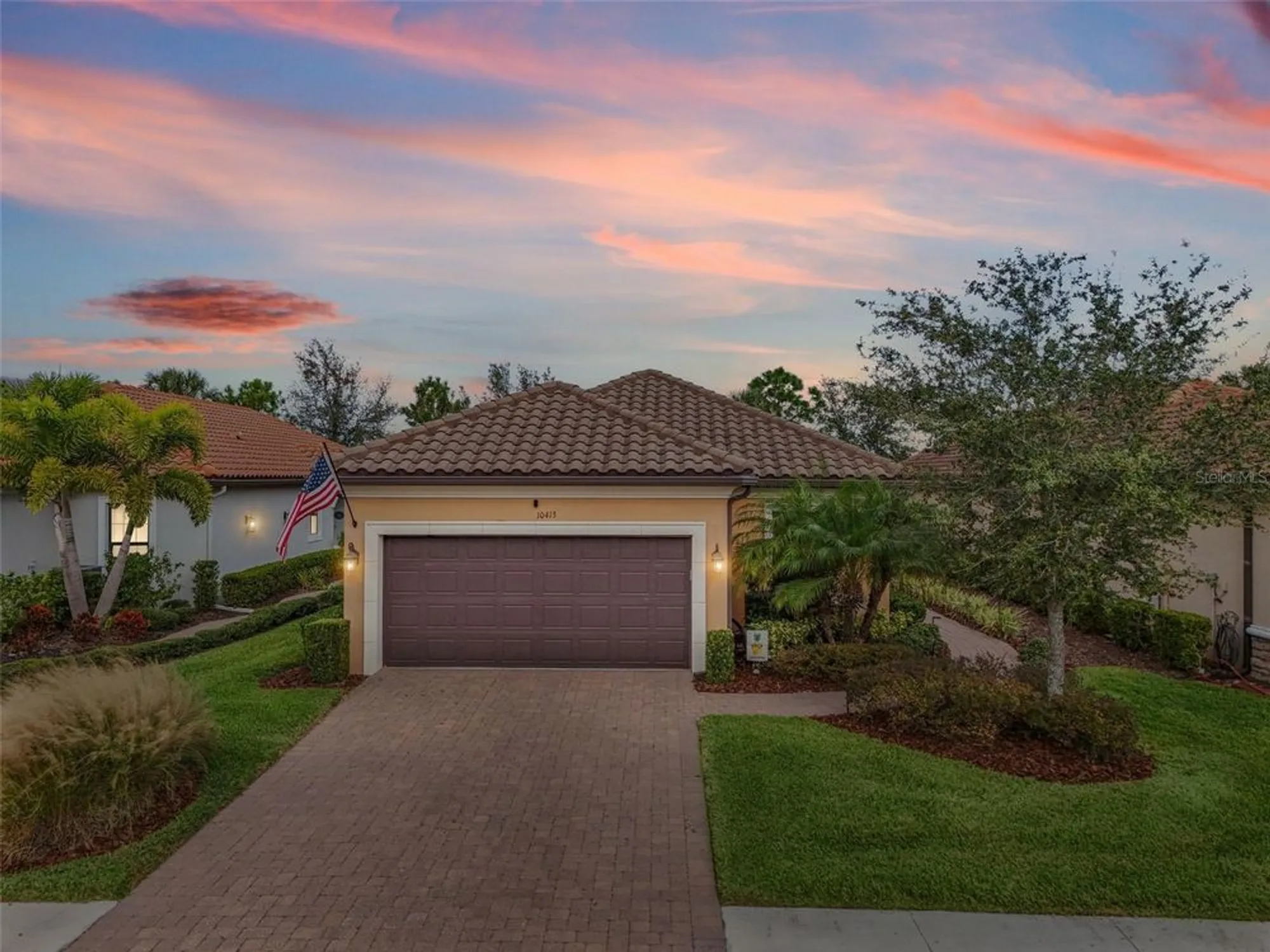 Property Slideshow image 1 of 59 | 10413 highland park pl, Palmetto, FL, 34221