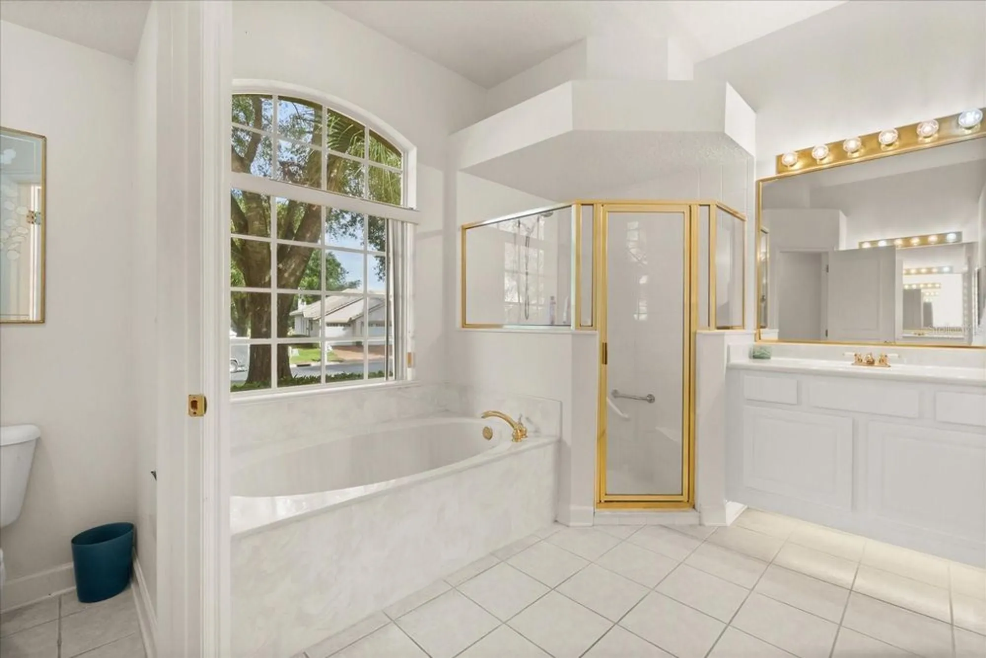 Property Slideshow image 15 of 52 | 2112 saint ives ct, Clermont, FL, 34711