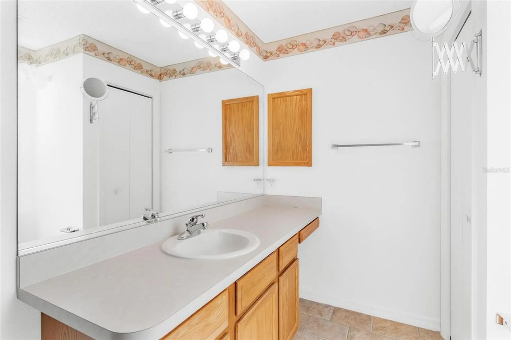 Property Slideshow image 22 of 45 | 2732 privada dr, The Villages, FL, 32162