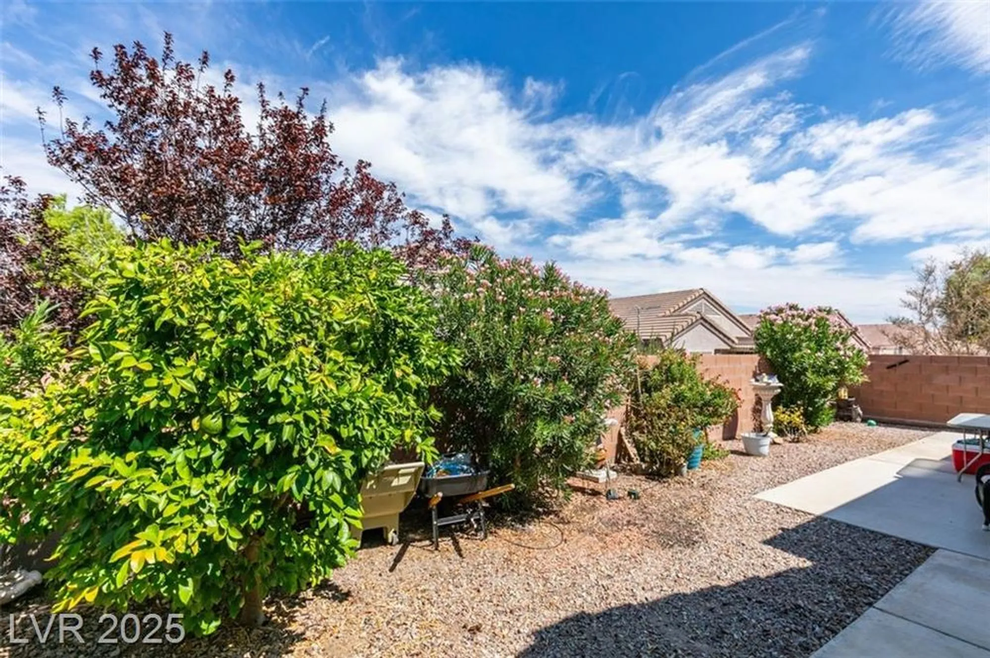 Property Slideshow image 22 of 27 | 2108 eagle watch dr, Henderson, NV, 89012