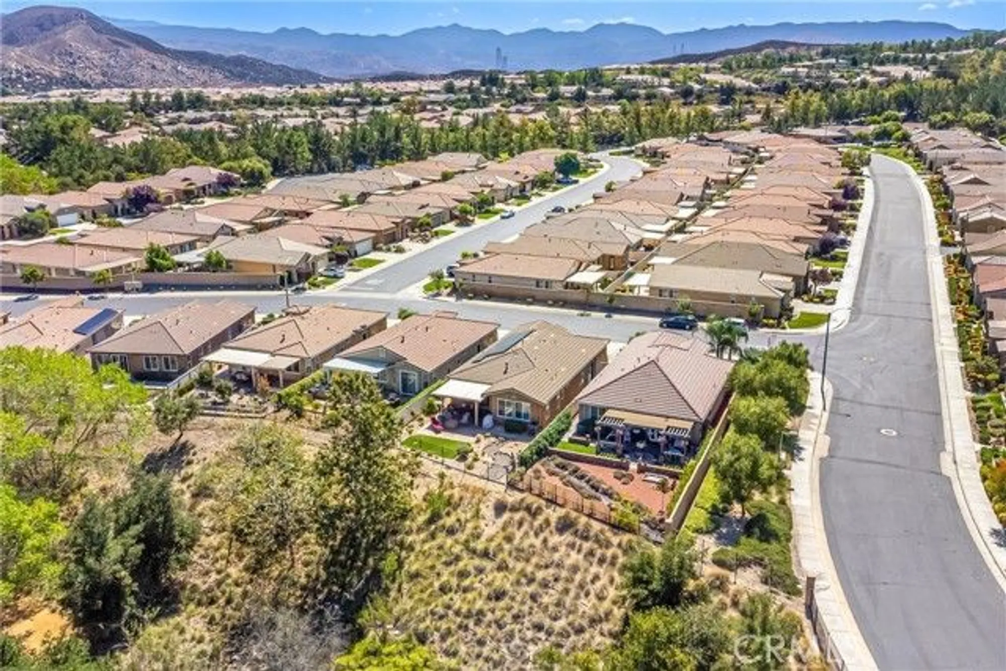 Property Slideshow image 34 of 50 | 1476 signal peak, Beaumont, CA, 92223