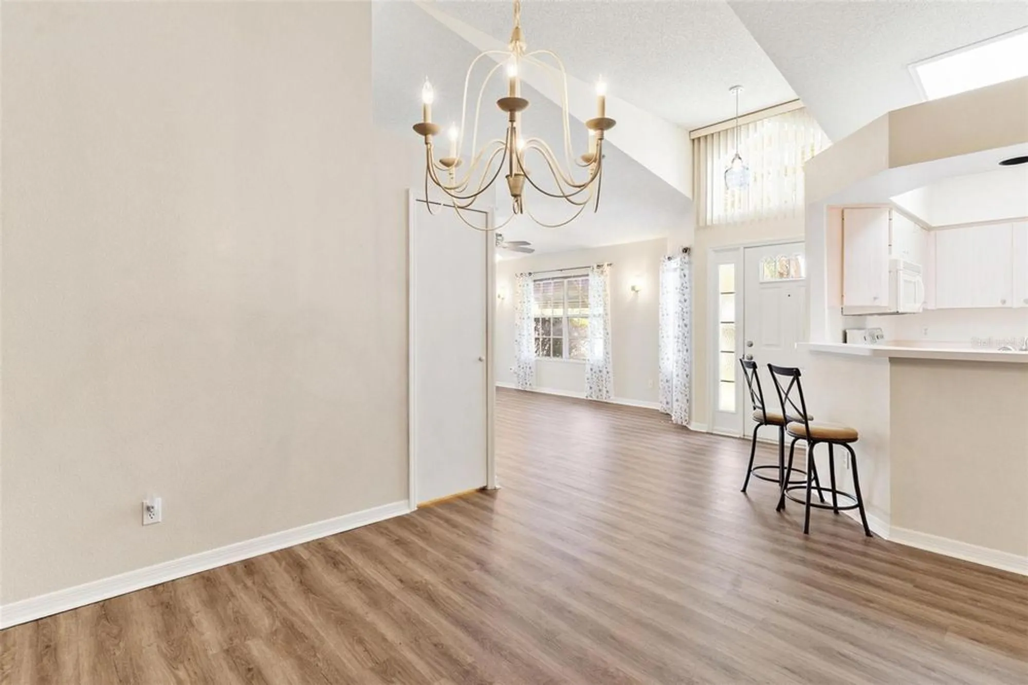 Property Slideshow image 12 of 49 | 26030 newcombe cir, Leesburg, FL, 34748