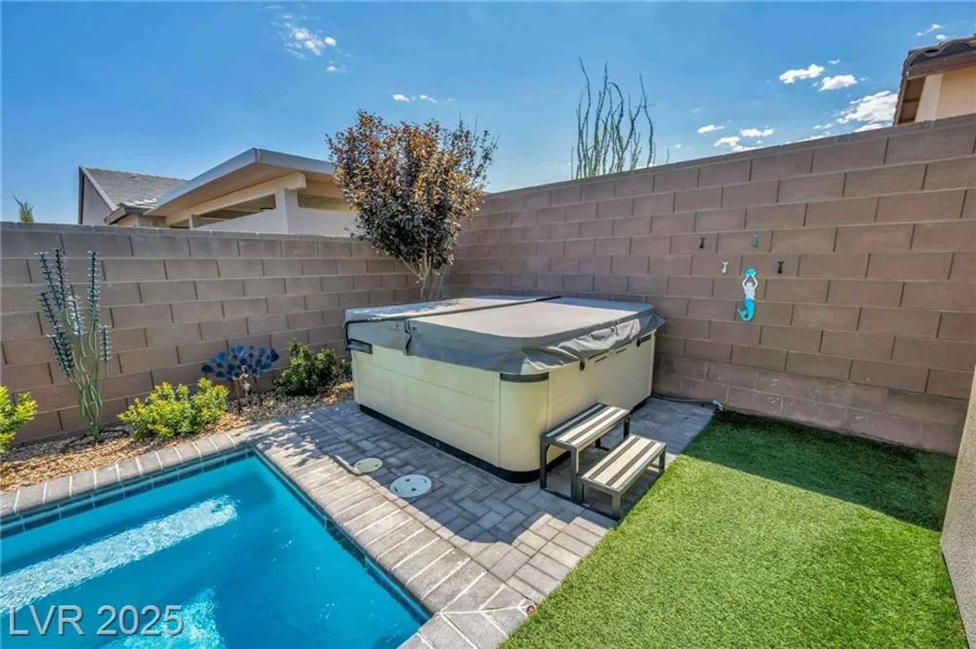 Property Slideshow image 41 of 90 | 9641 balais dr, Las Vegas, NV, 89143