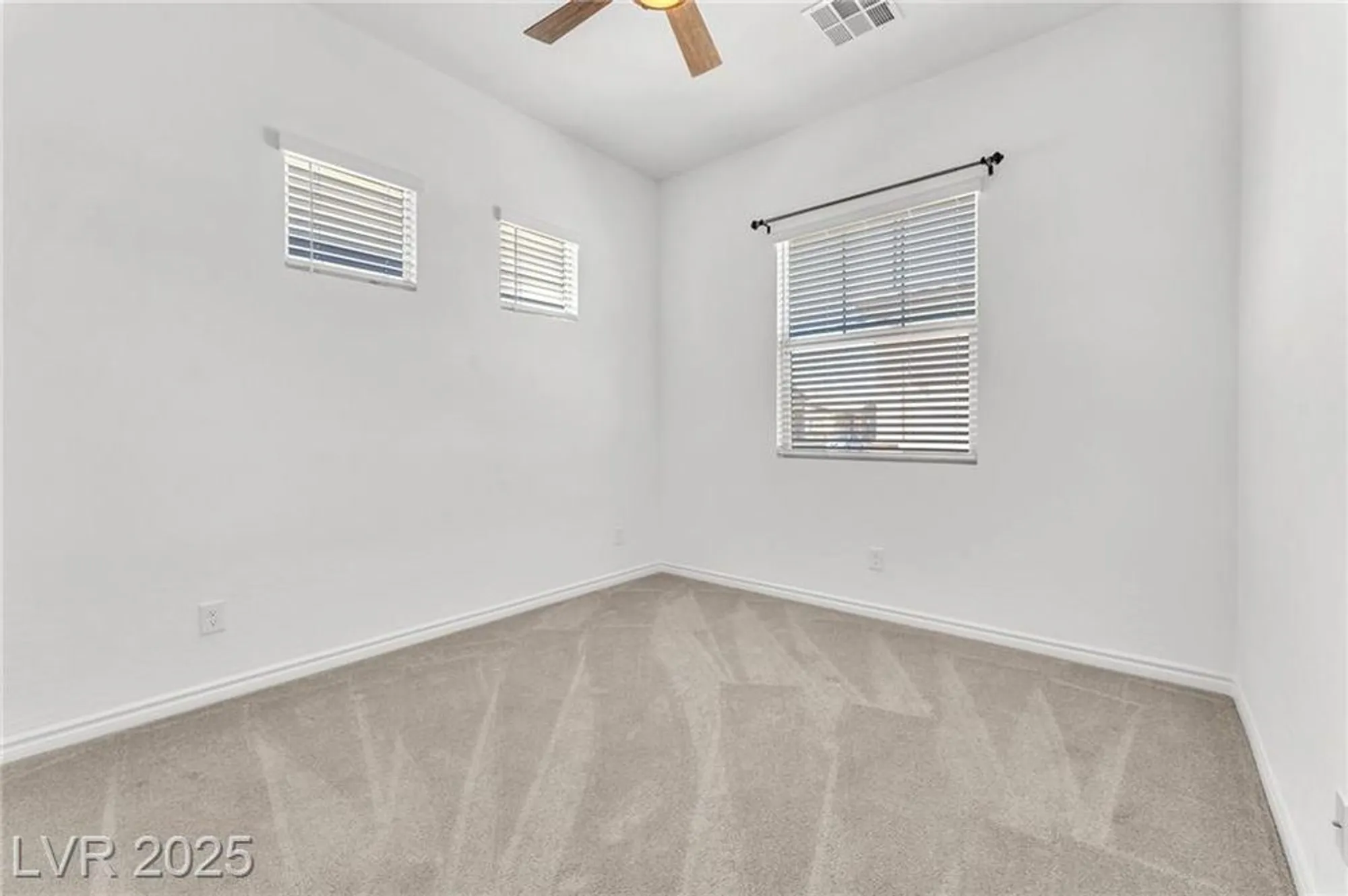 Property Slideshow image 28 of 32 | 771 cactus crossing st, Henderson, NV, 89011