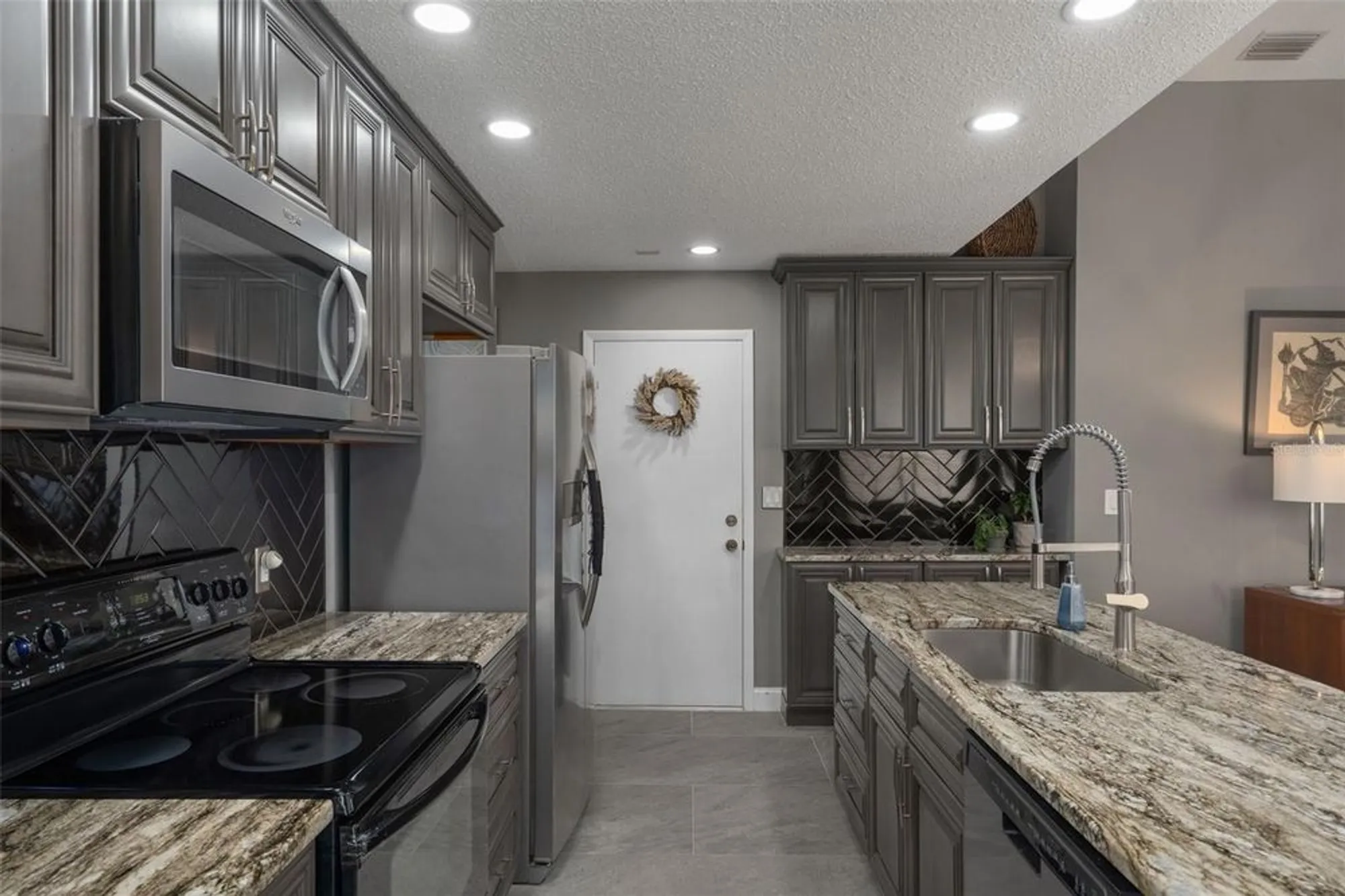 Property Slideshow image 16 of 48 | 4648 sheffield dr, New Port Richey, FL, 34655