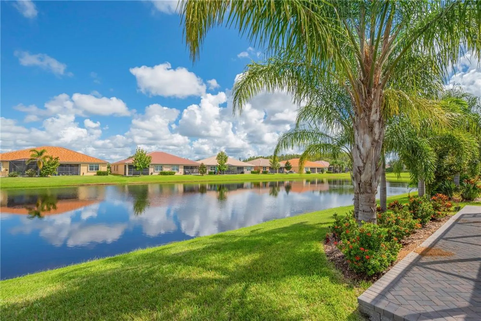 Property Slideshow image 29 of 51 | 4948 grand banks dr, Wimauma, FL, 33598