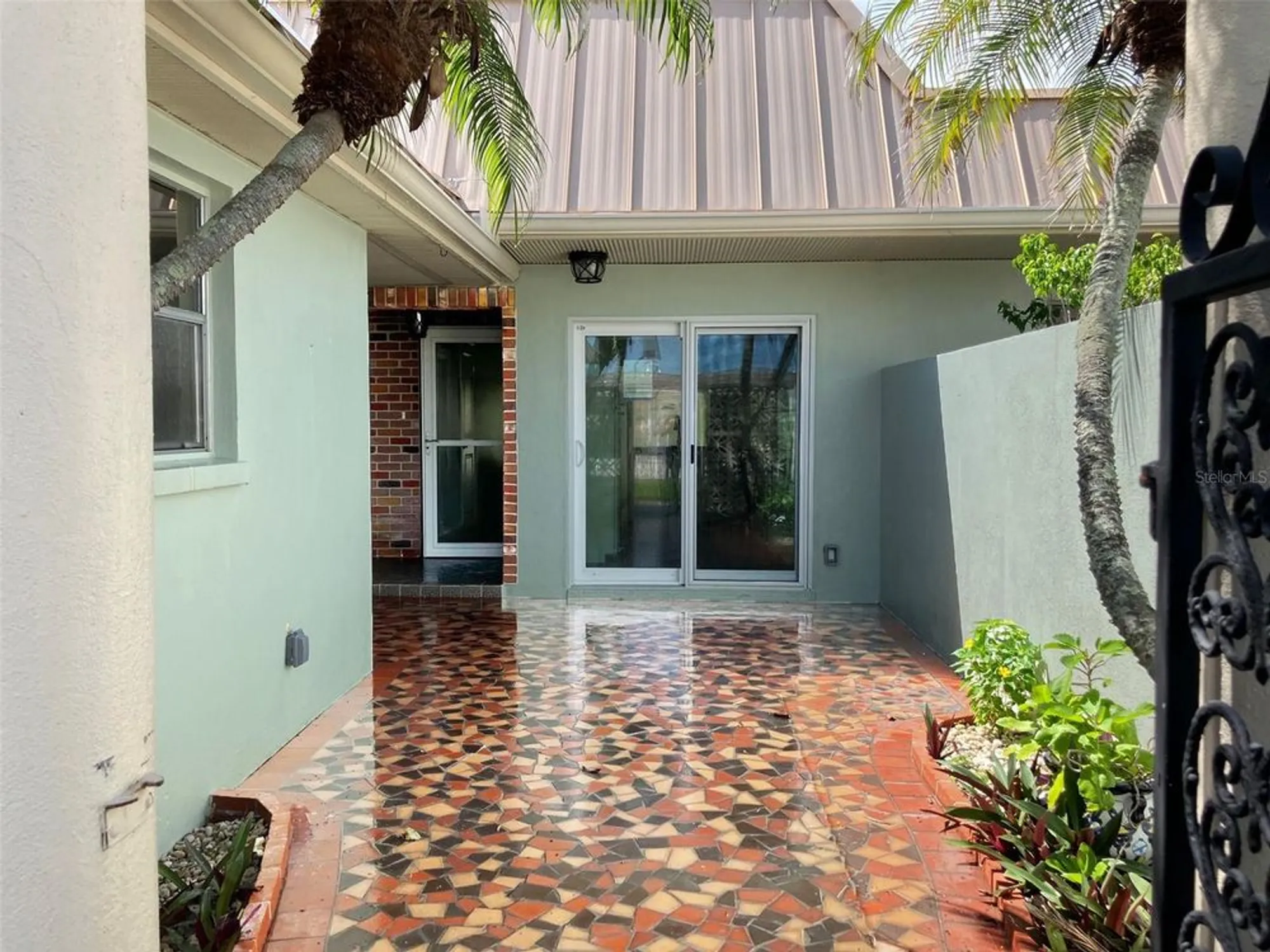 Property Slideshow image 3 of 17 | 628 boca ciega point blvd s, Saint Petersburg, FL, 33708